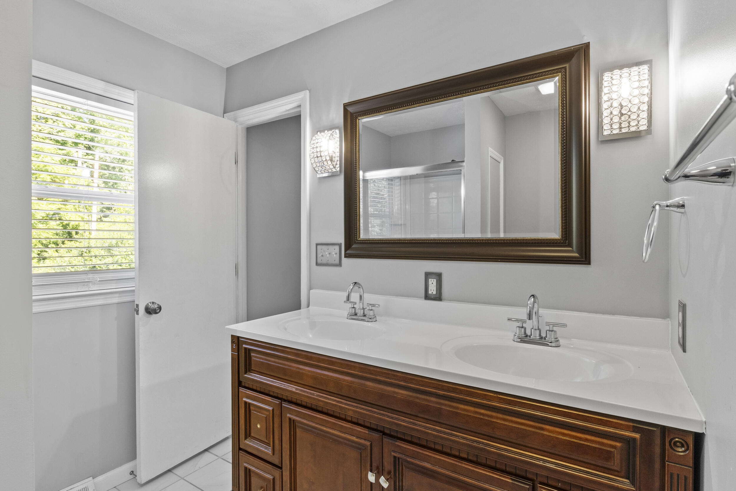 3483 Lansdowne Drive Property Photo 20