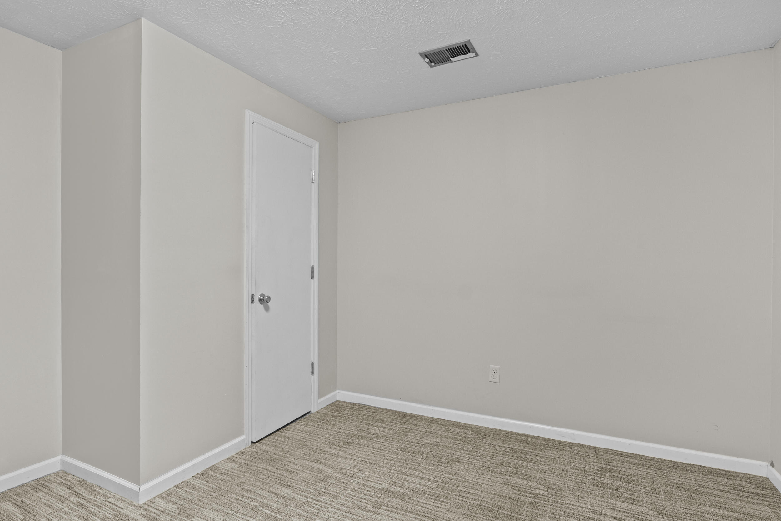 3483 Lansdowne Drive Property Photo 34