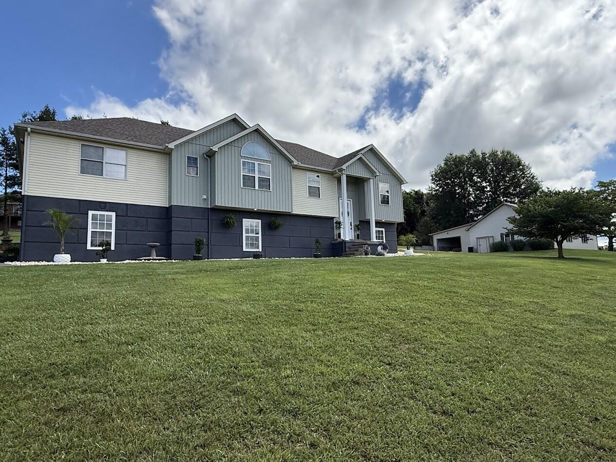 69 Mercury Drive Property Photo 3