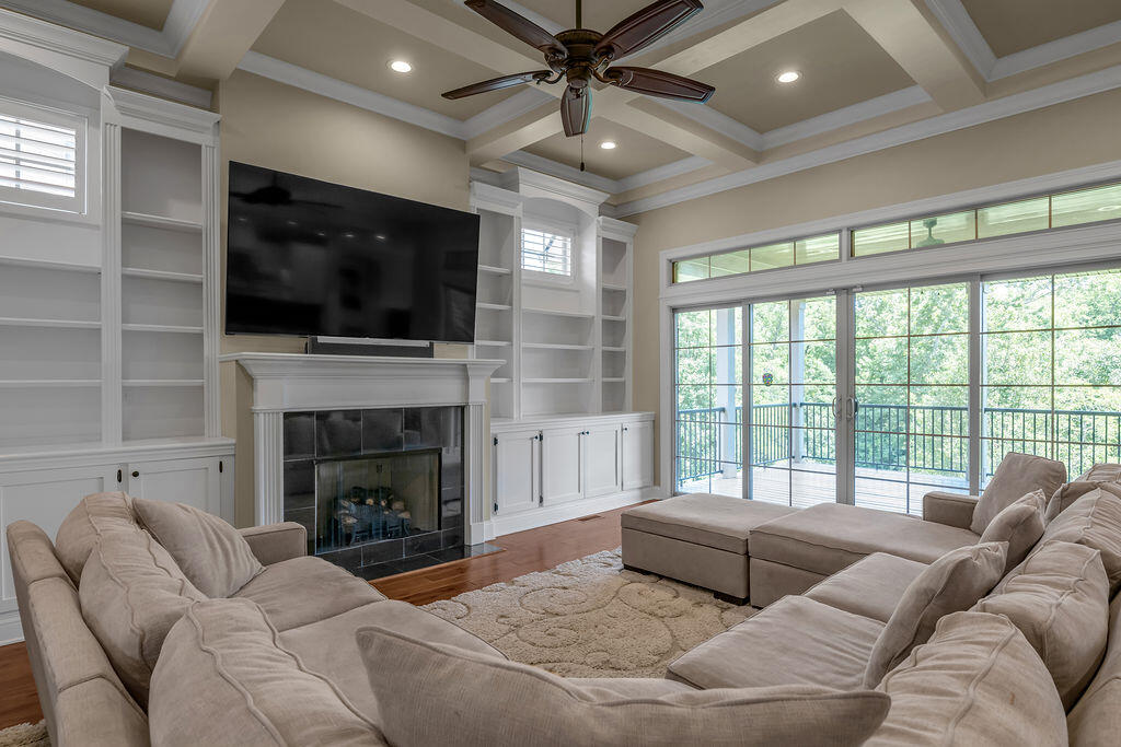 3753 Branham Park Property Photo 8