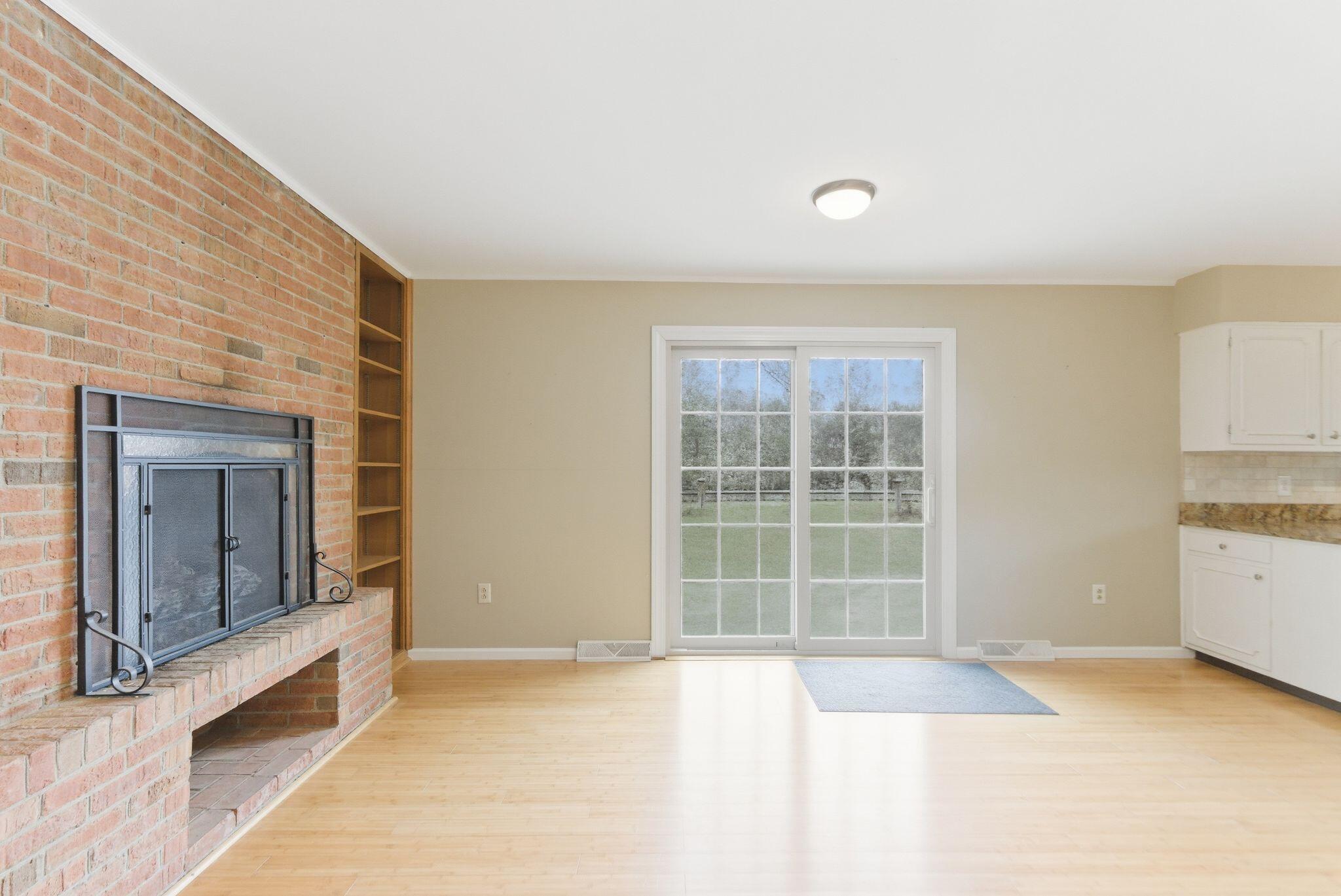 5666 Winchester Road Property Photo 16