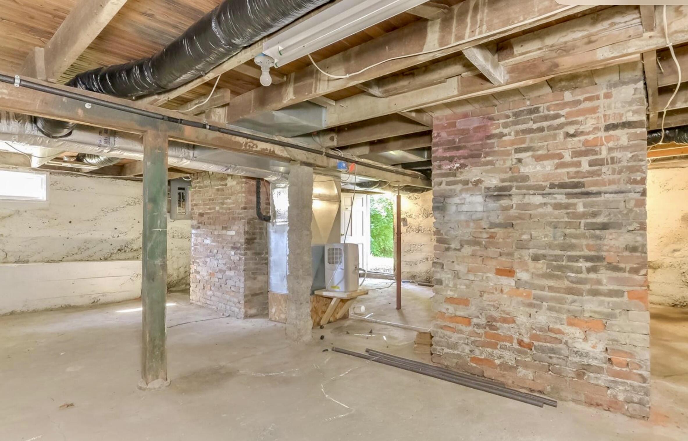 441 Chestnut Street Property Photo 6