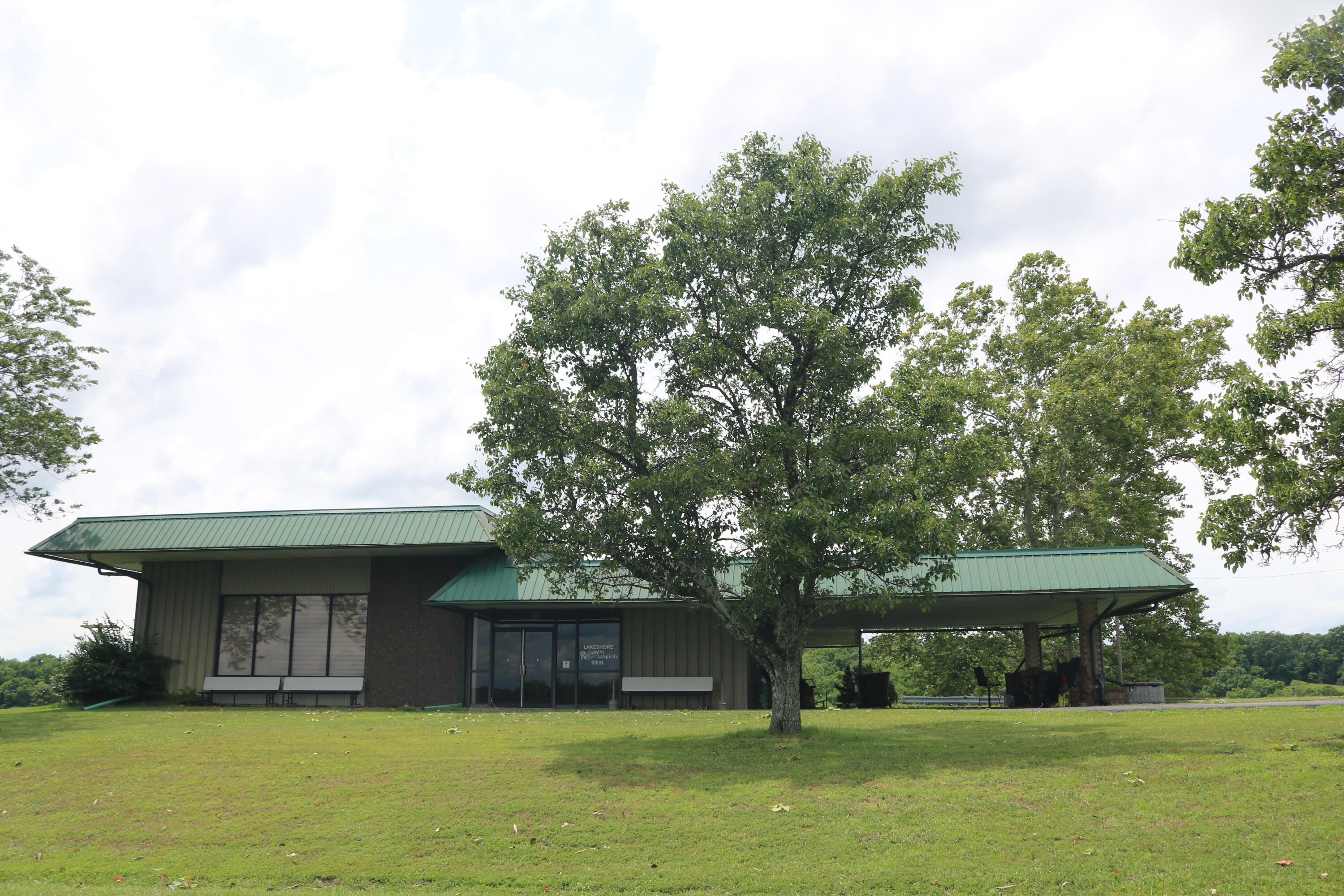 800 N Lakeshore Drive