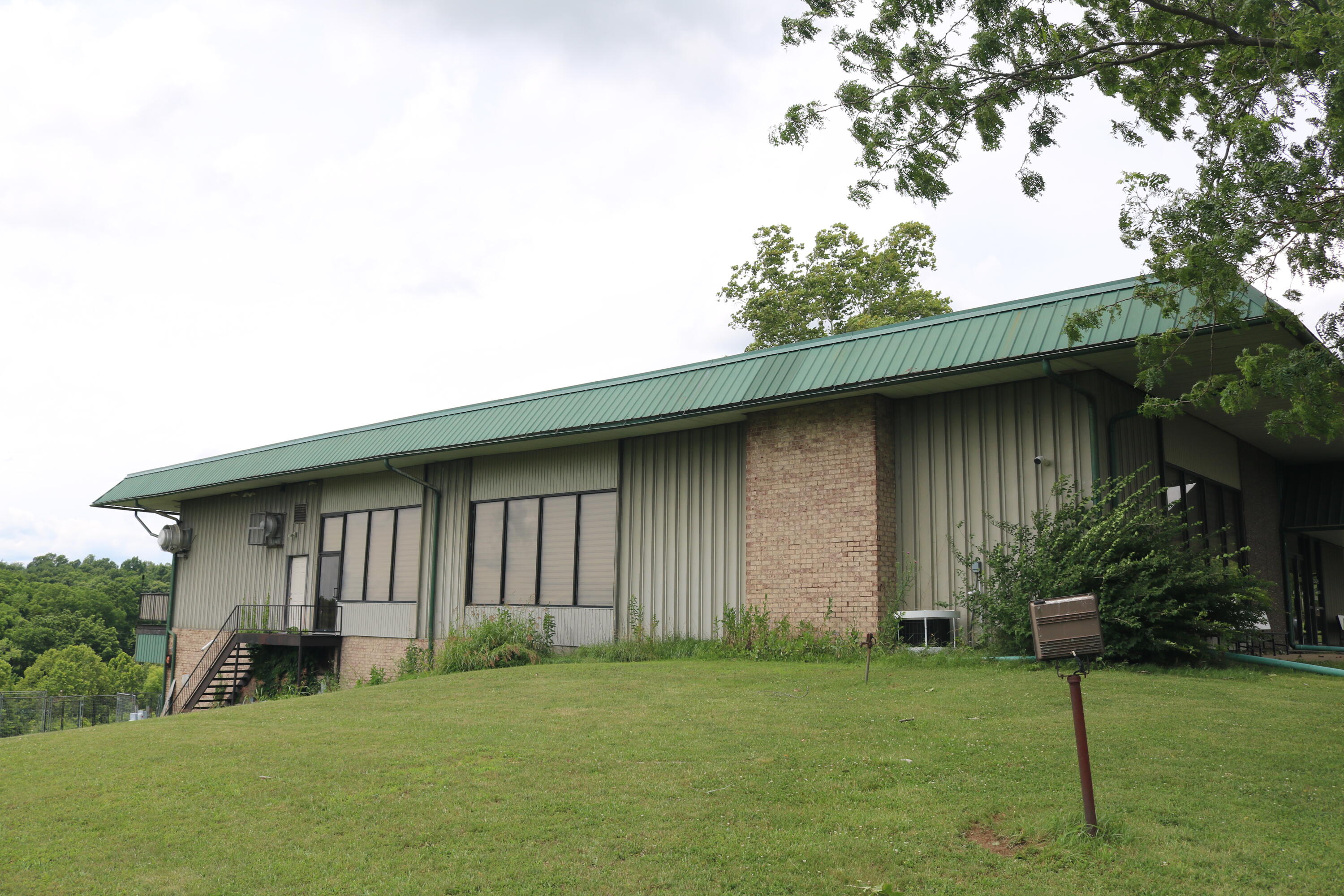 800 N Lakeshore Drive Property Photo 4
