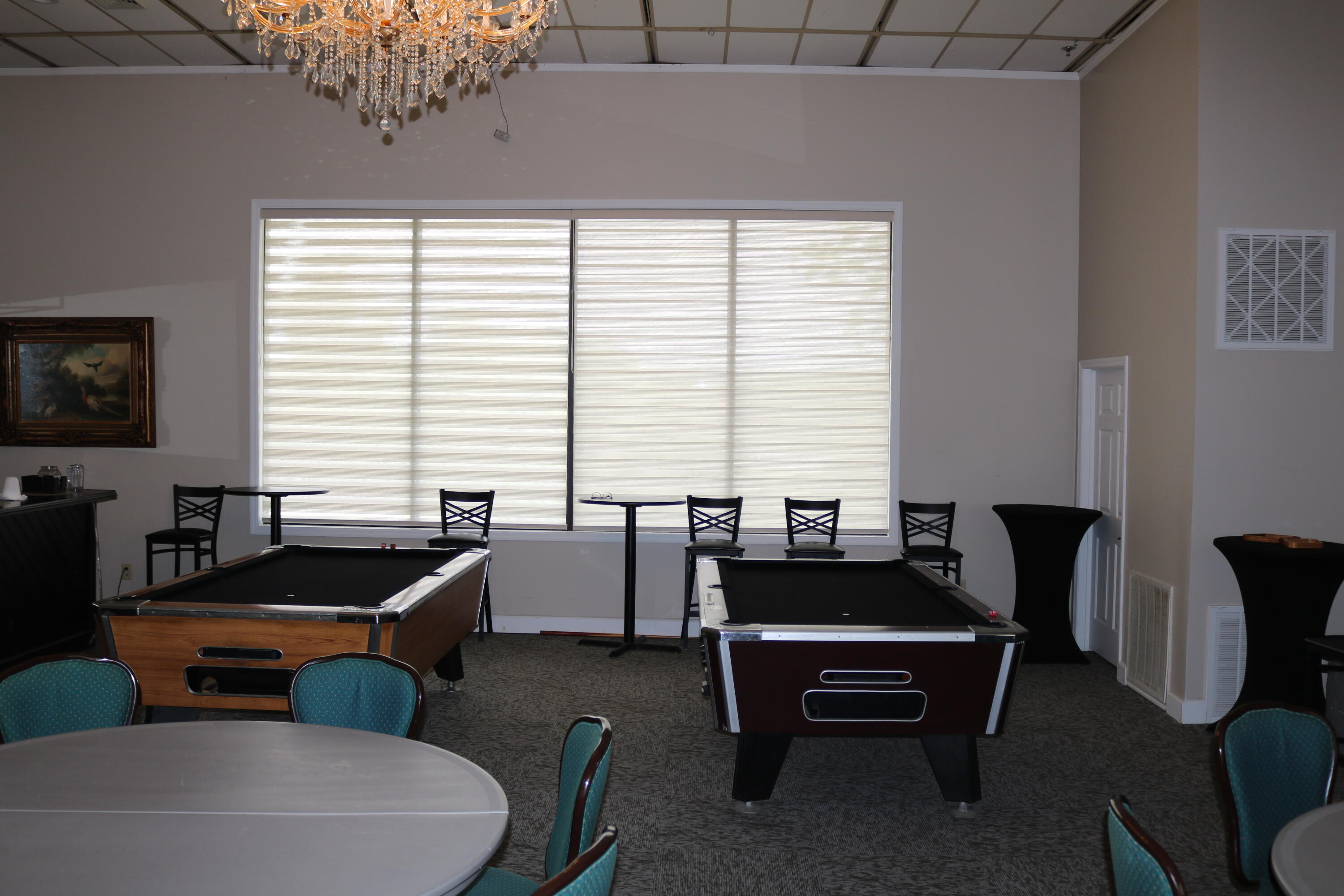 800 N Lakeshore Drive Property Photo 16