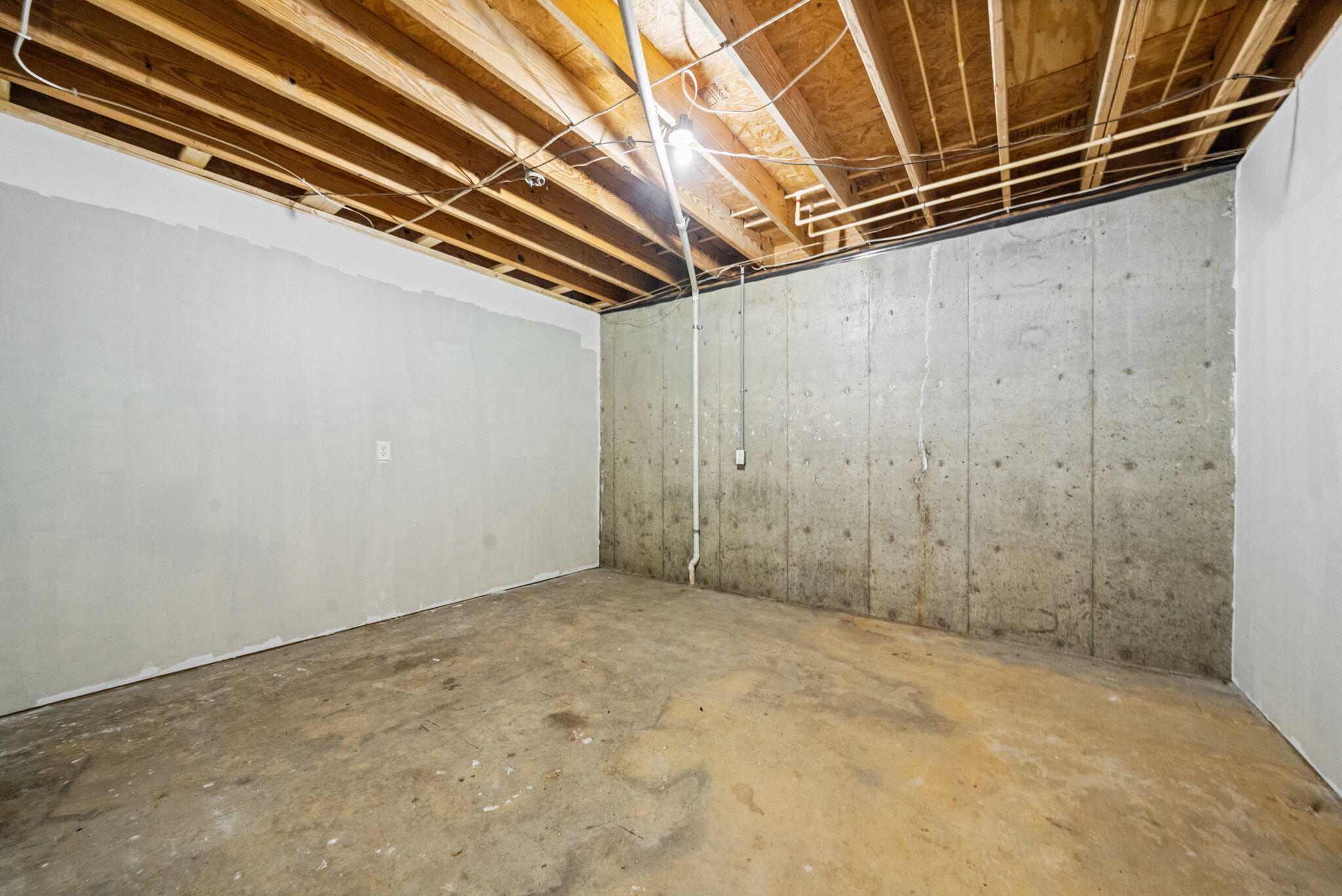 6190 Latham Road Property Photo 23