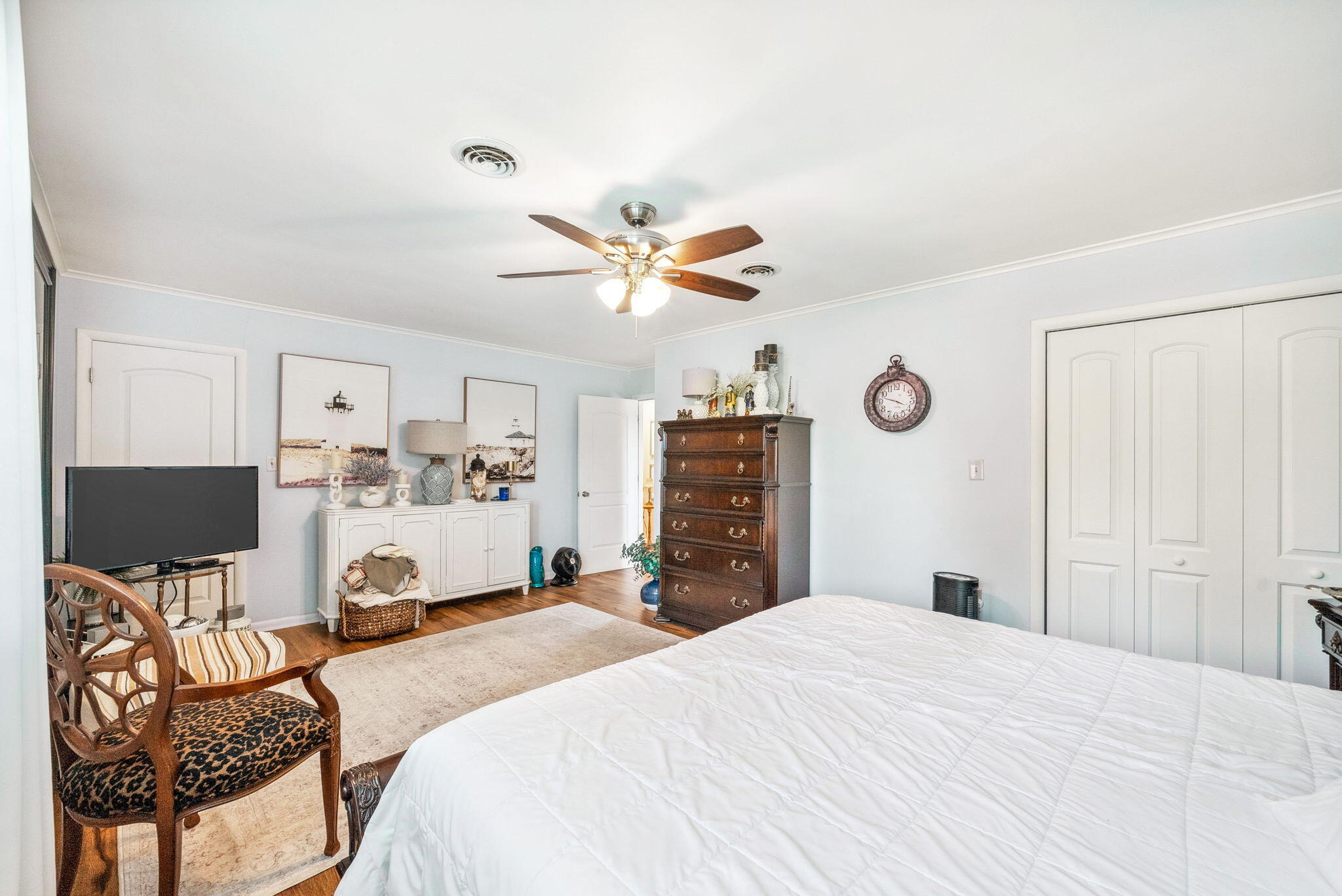 1701 Parkview Drive Property Photo 26