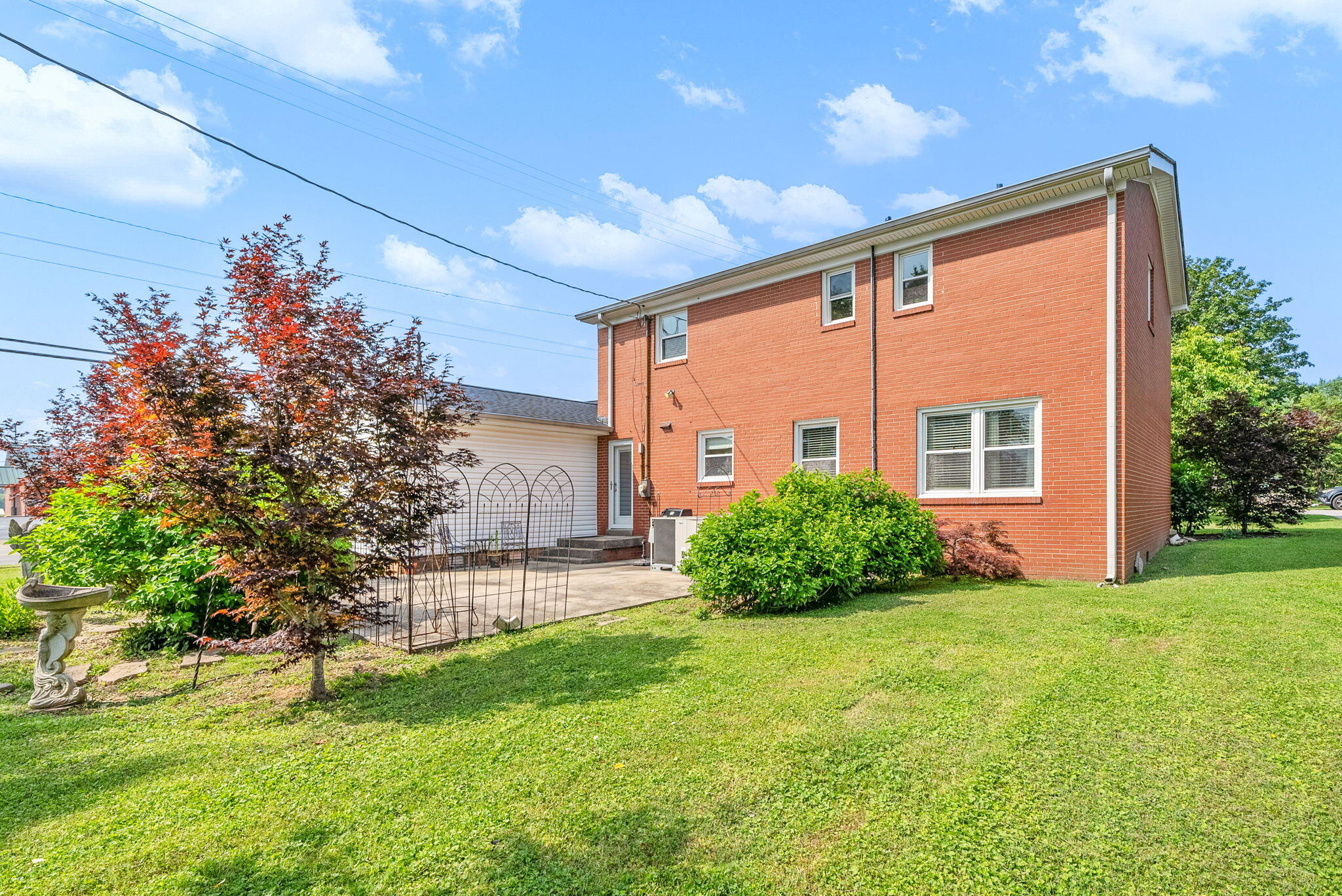 1701 Parkview Drive Property Photo 30