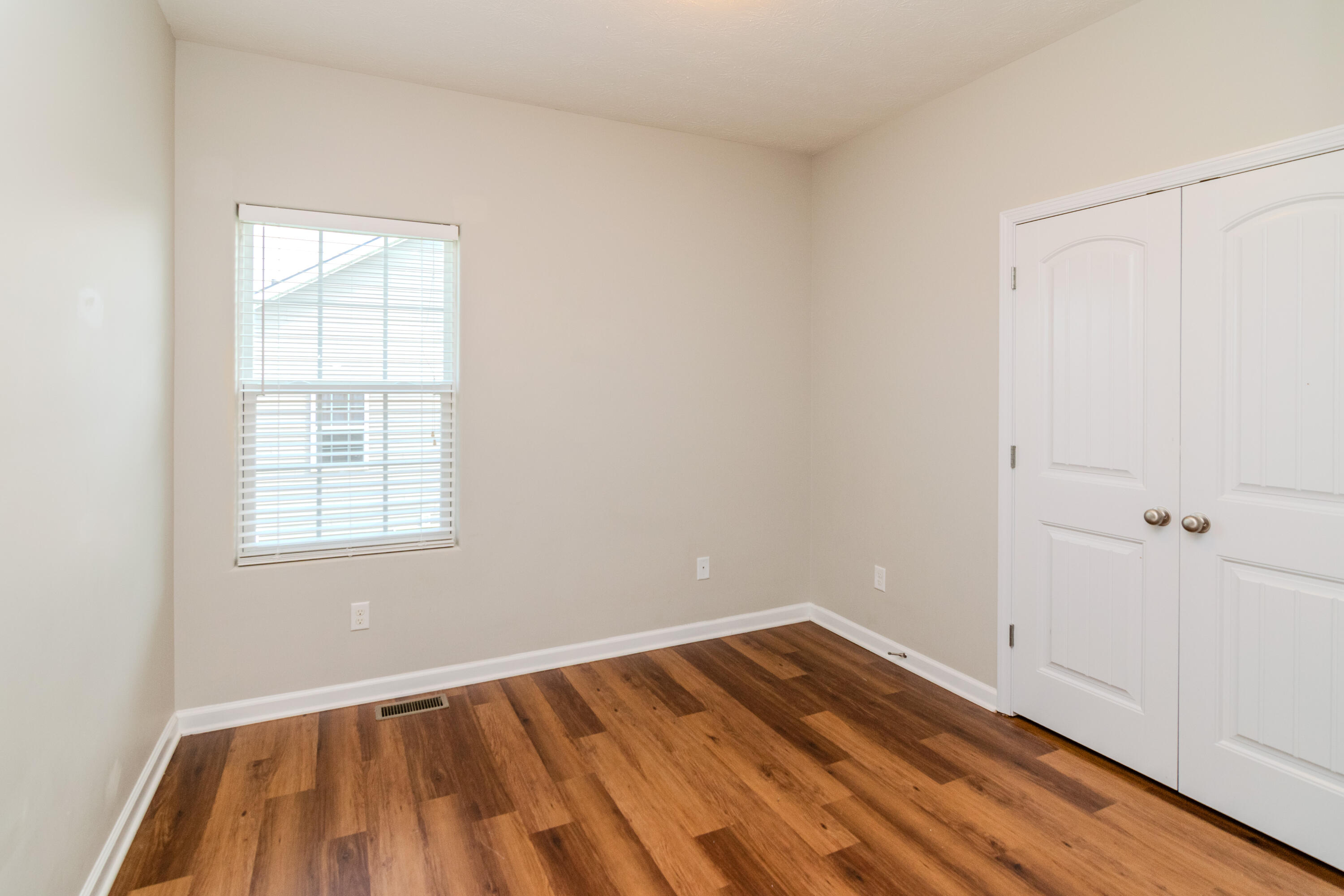 122 Nathan Hale Drive Property Photo 9