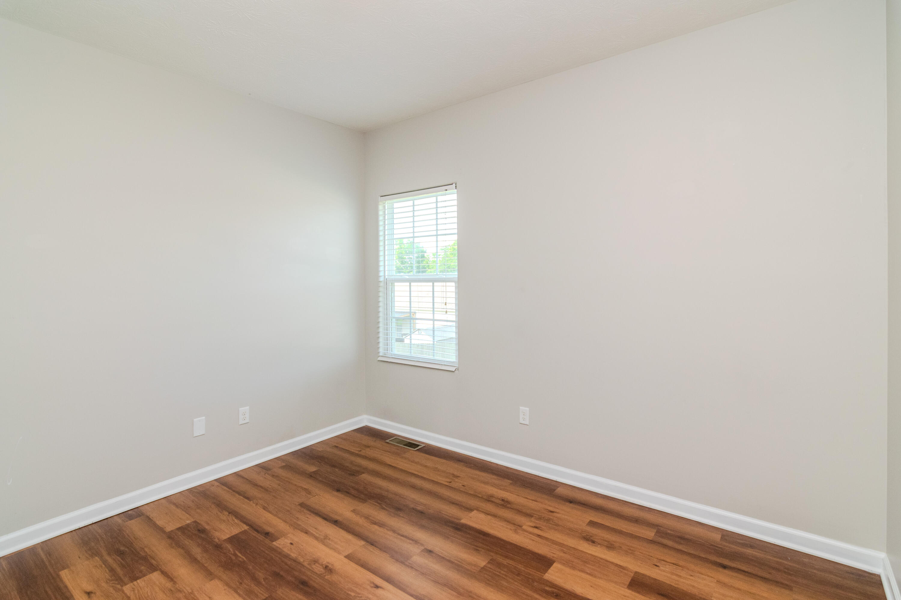 122 Nathan Hale Drive Property Photo 17