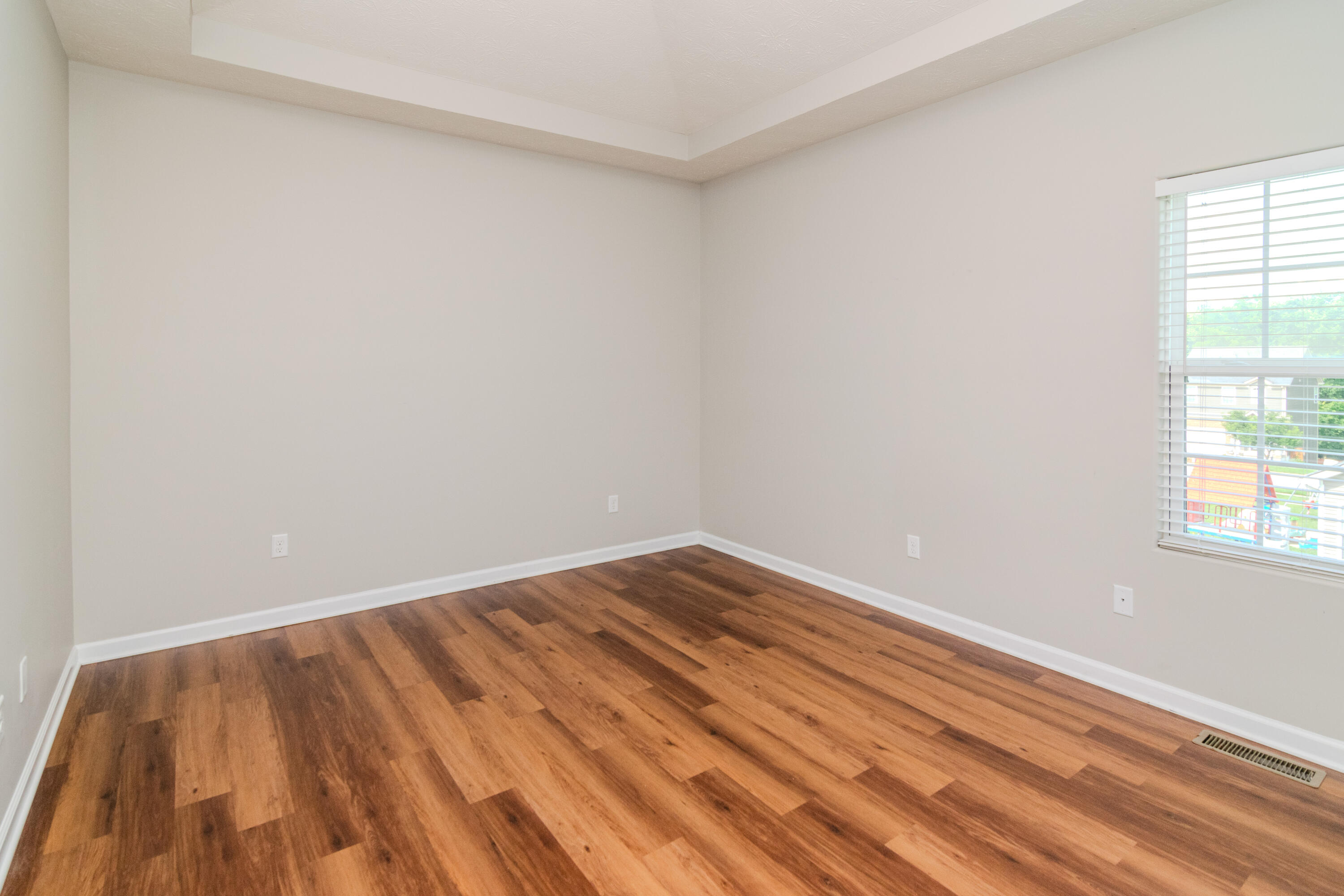 122 Nathan Hale Drive Property Photo 18