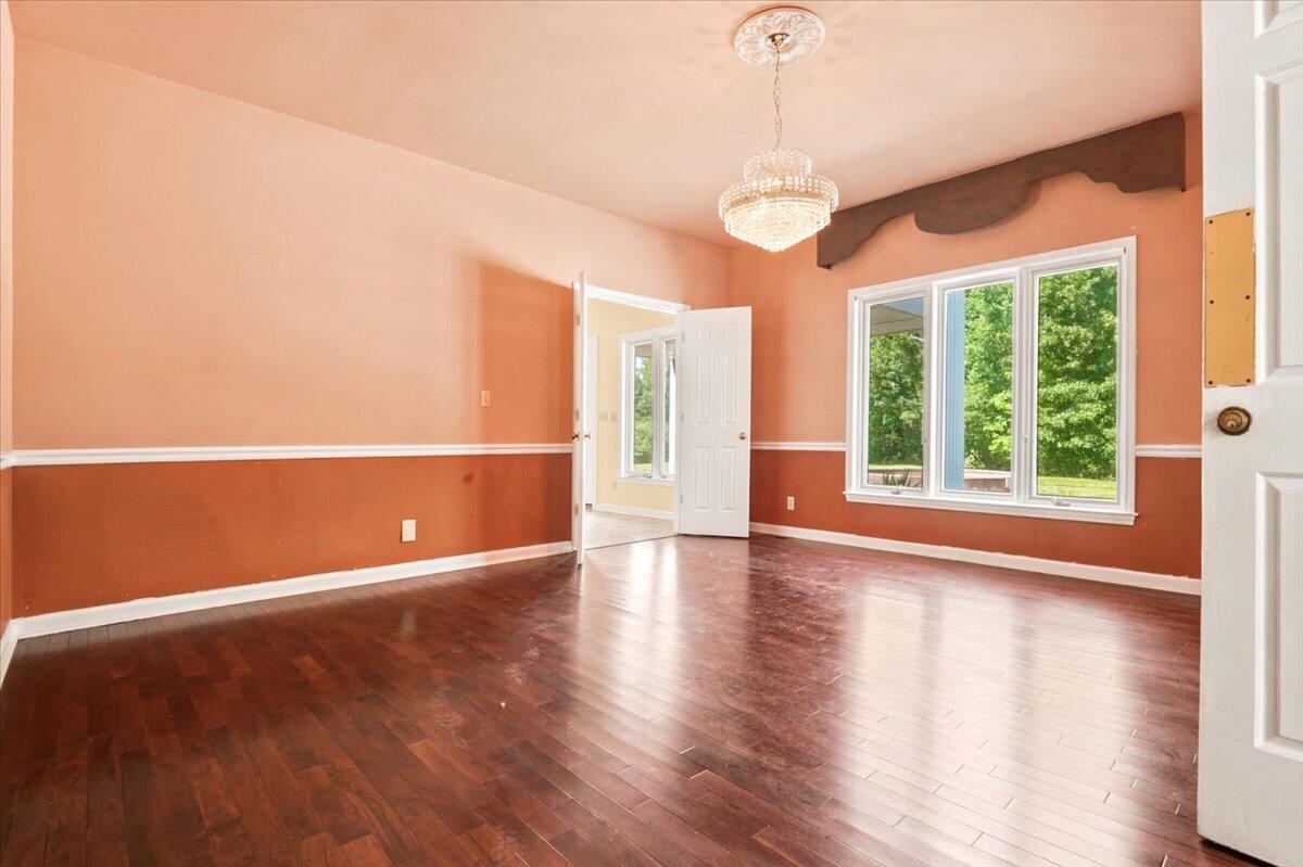 349 Persimmon Frk Lane Property Photo 13