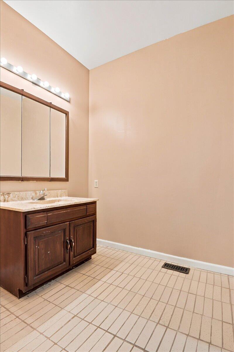 349 Persimmon Frk Lane Property Photo 37