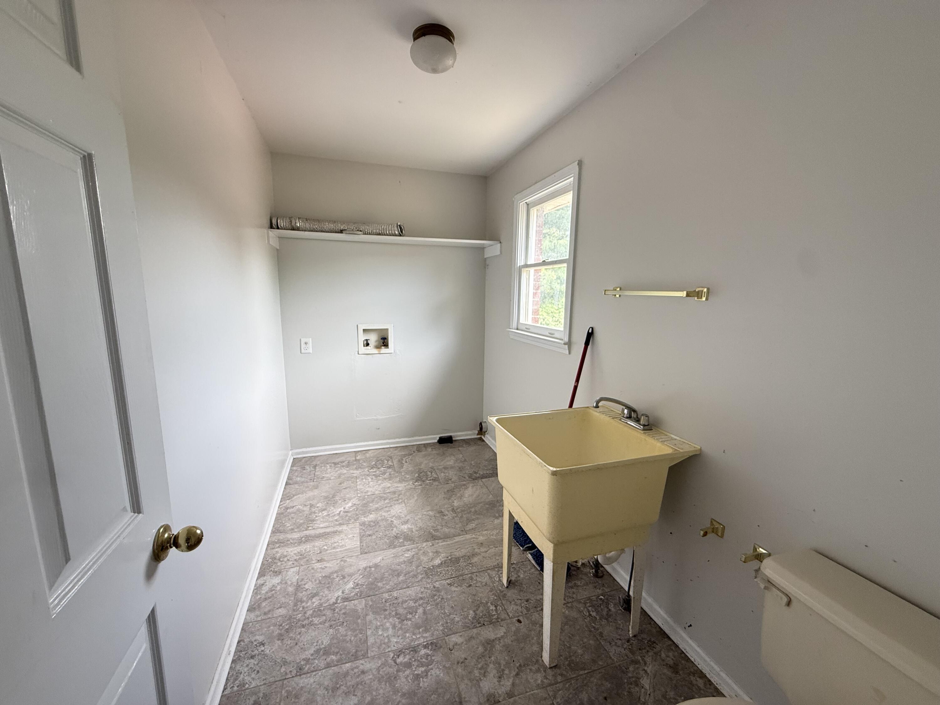 1109 Mitchell Lane Property Photo 11