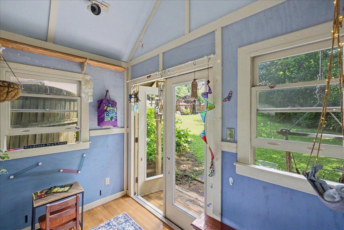 110 Shady Lane Property Photo 42