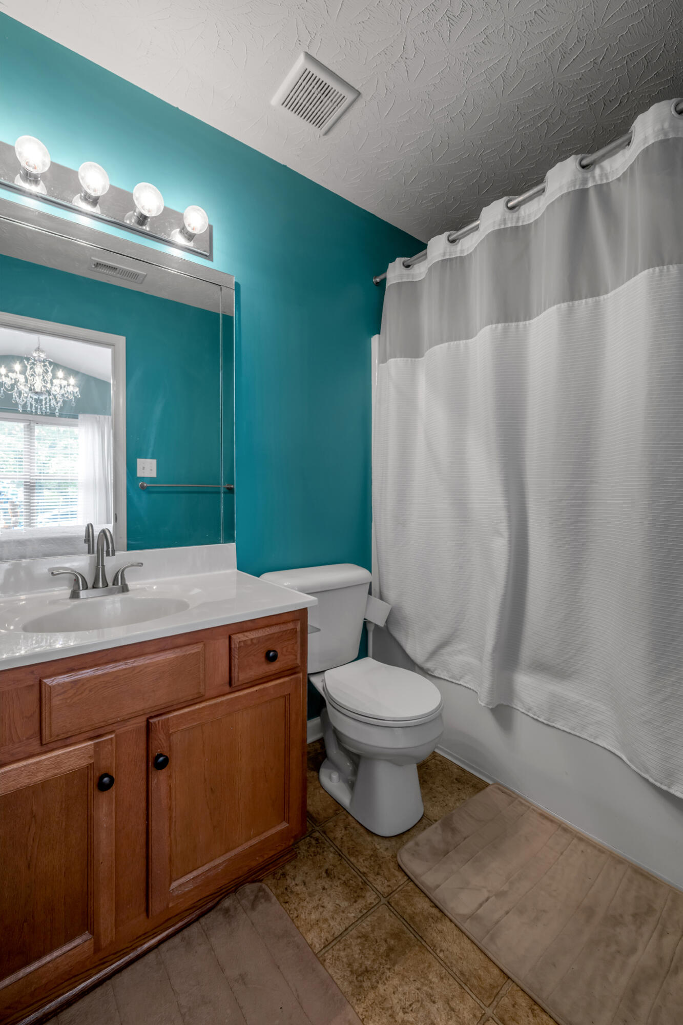 944 Winding Oak Trail Property Photo 15