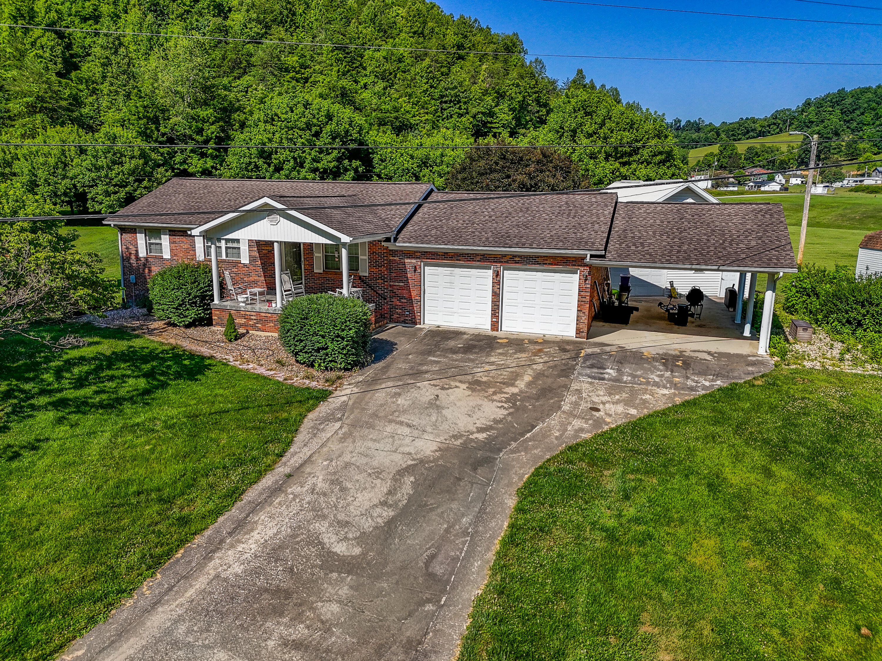 73 Bill Fannin Road Property Photo 2
