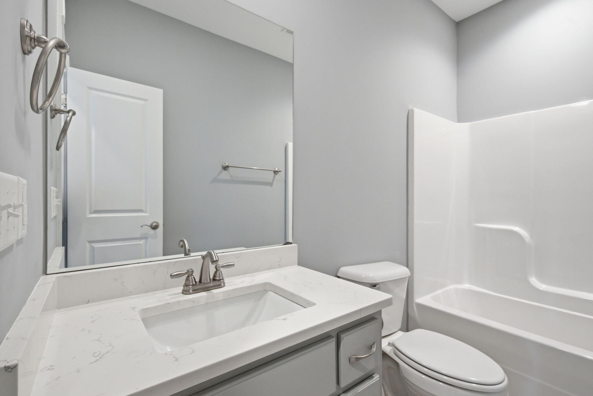 904 Kenblue Lane Property Photo 45