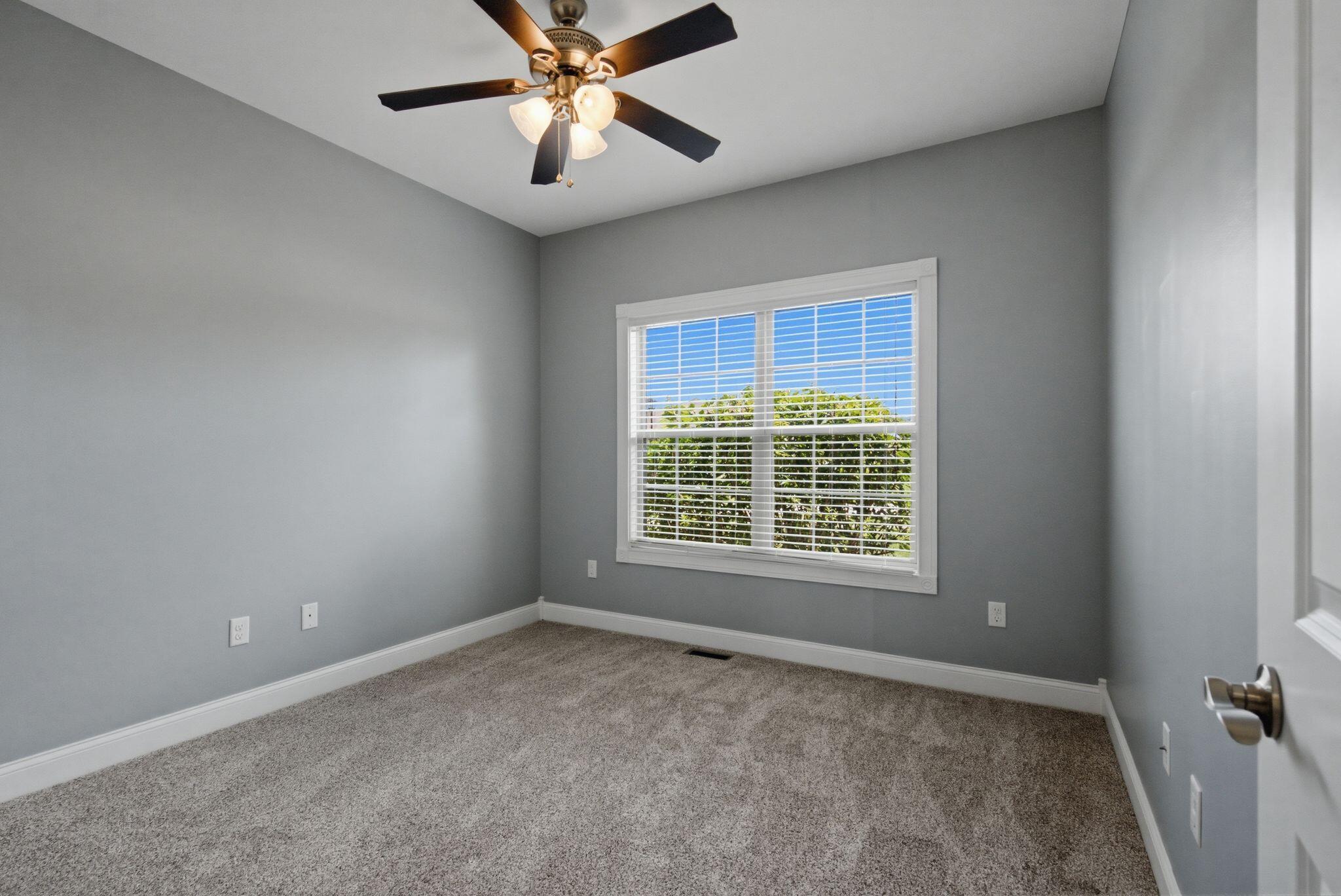 904 Kenblue Lane Property Photo 49