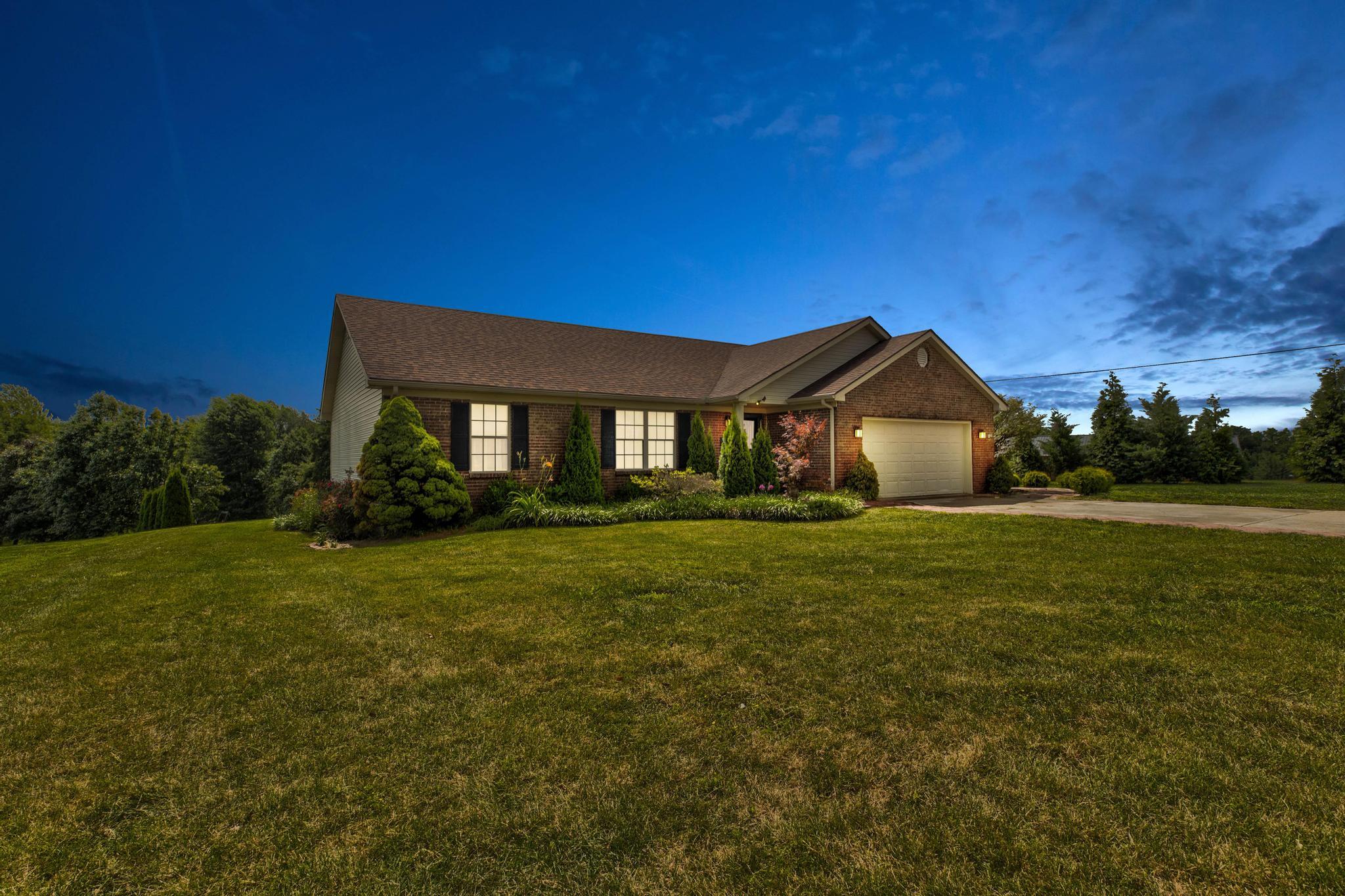 210 Helena Drive Property Photo 2