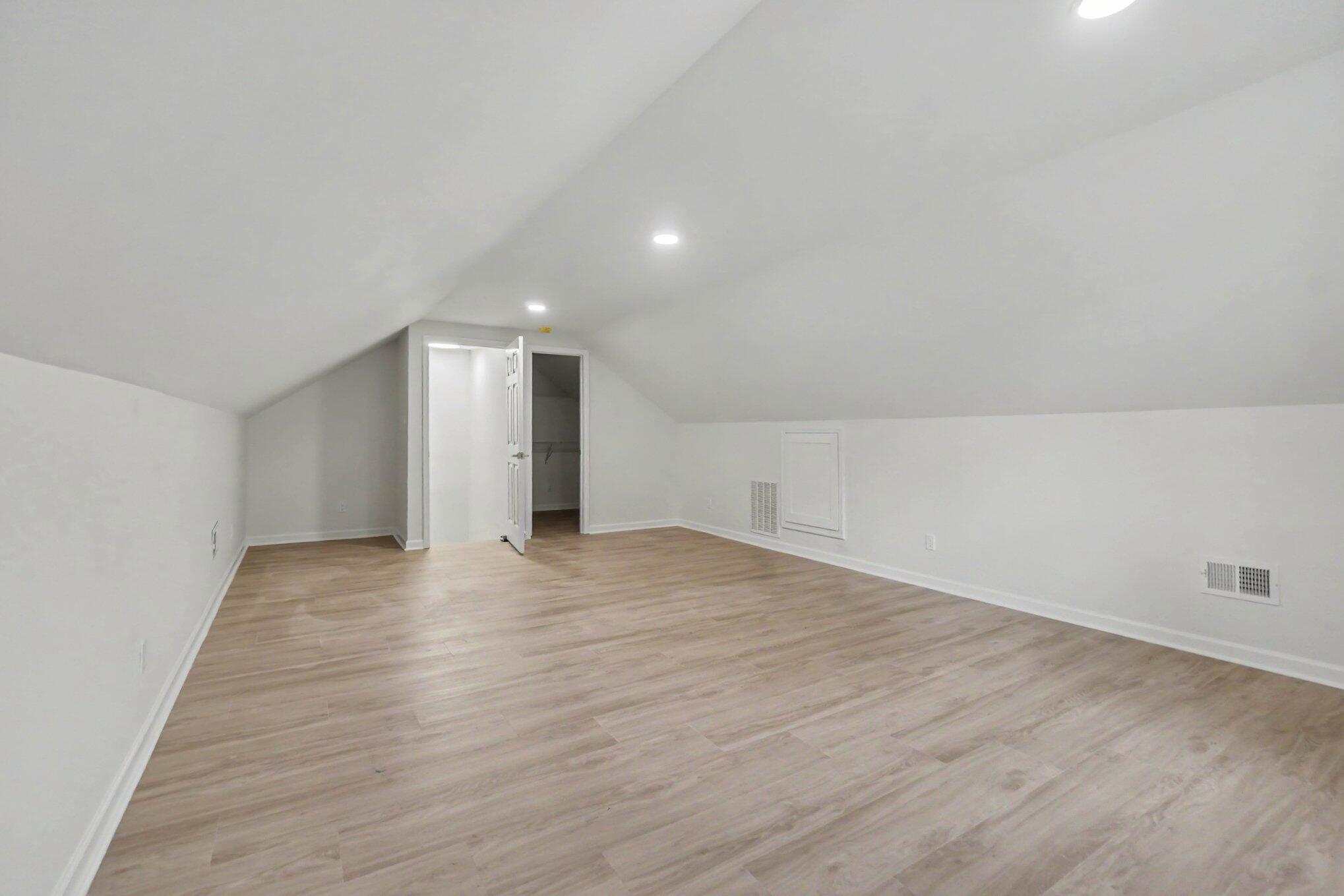 321 Preston Avenue Property Photo 17