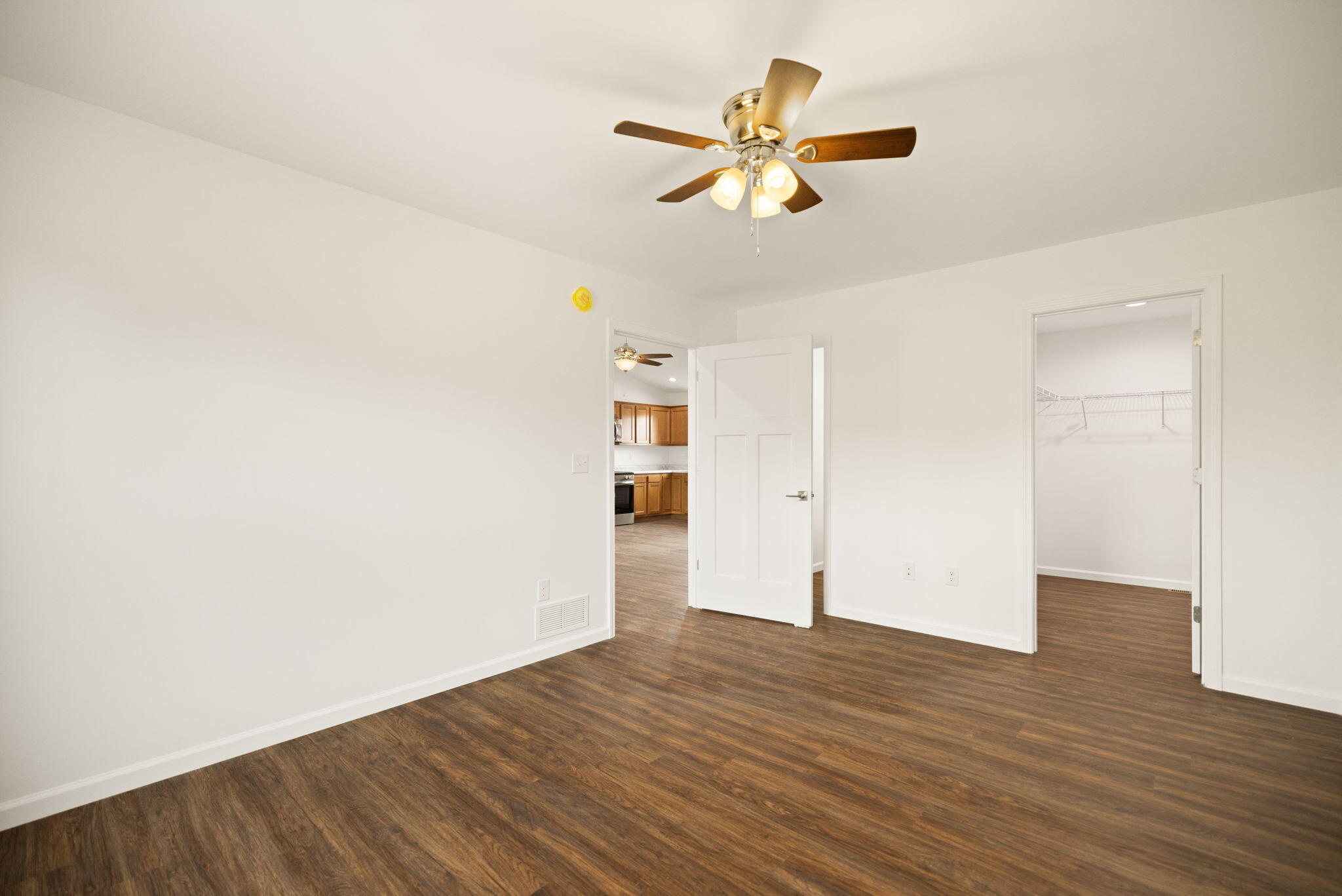 405 Drake Drive Property Photo 8