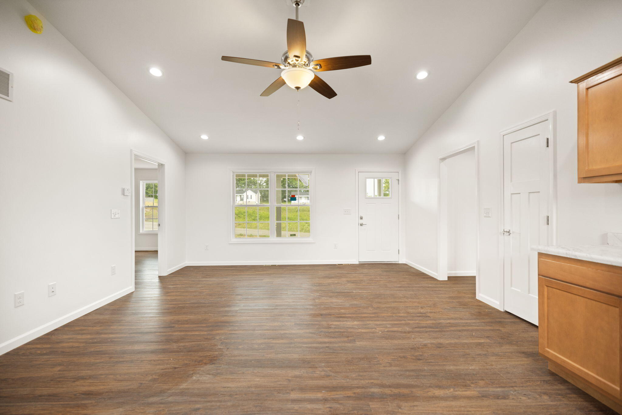 405 Drake Drive Property Photo 11