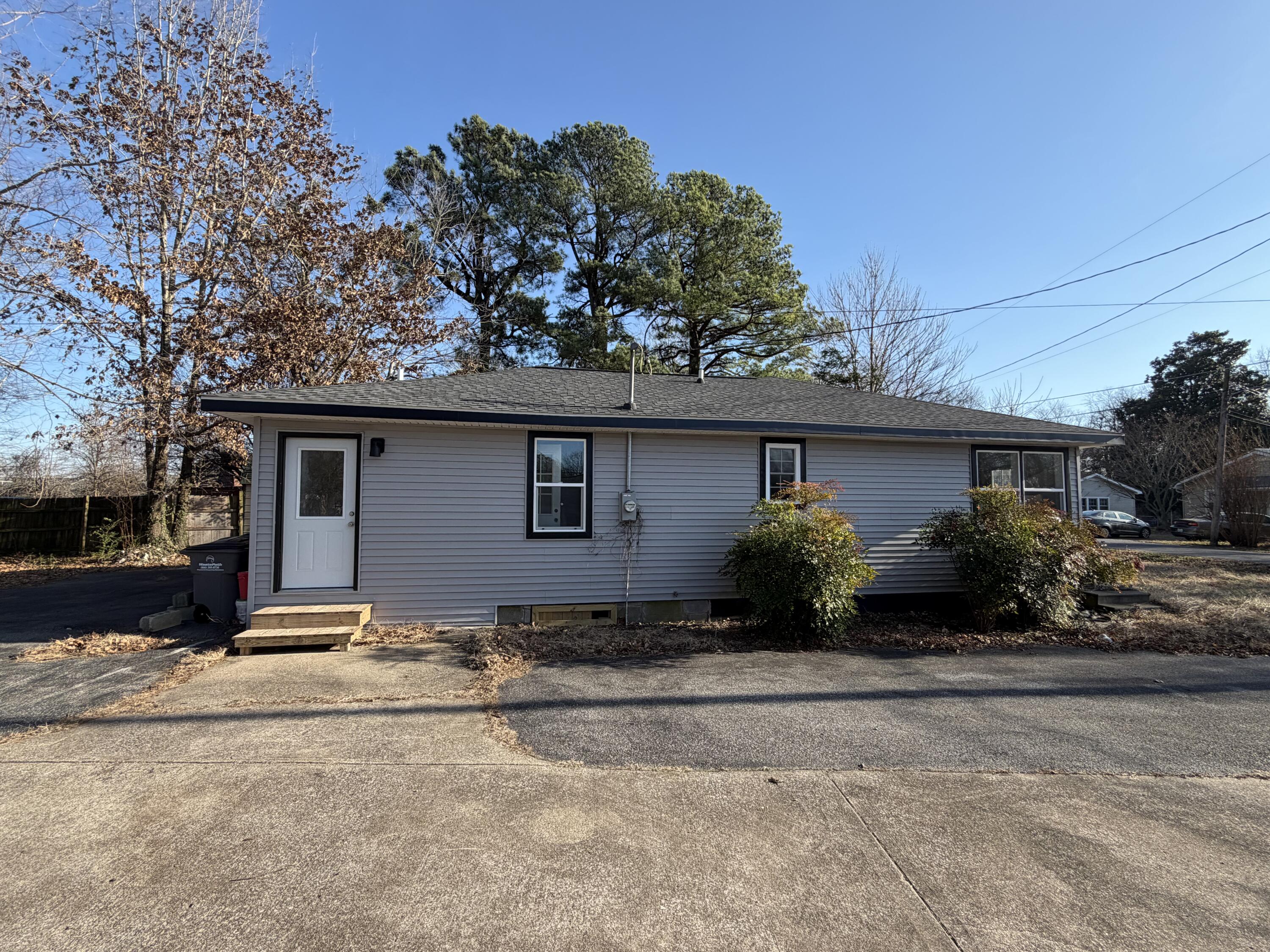 422 Columbus Street Property Photo 3