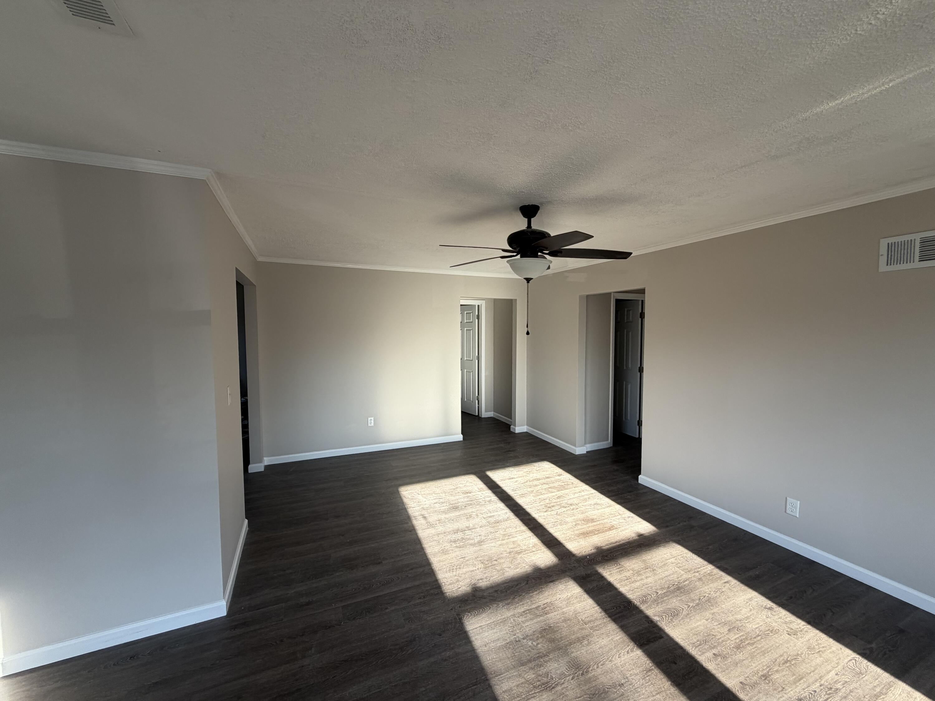 422 Columbus Street Property Photo 6