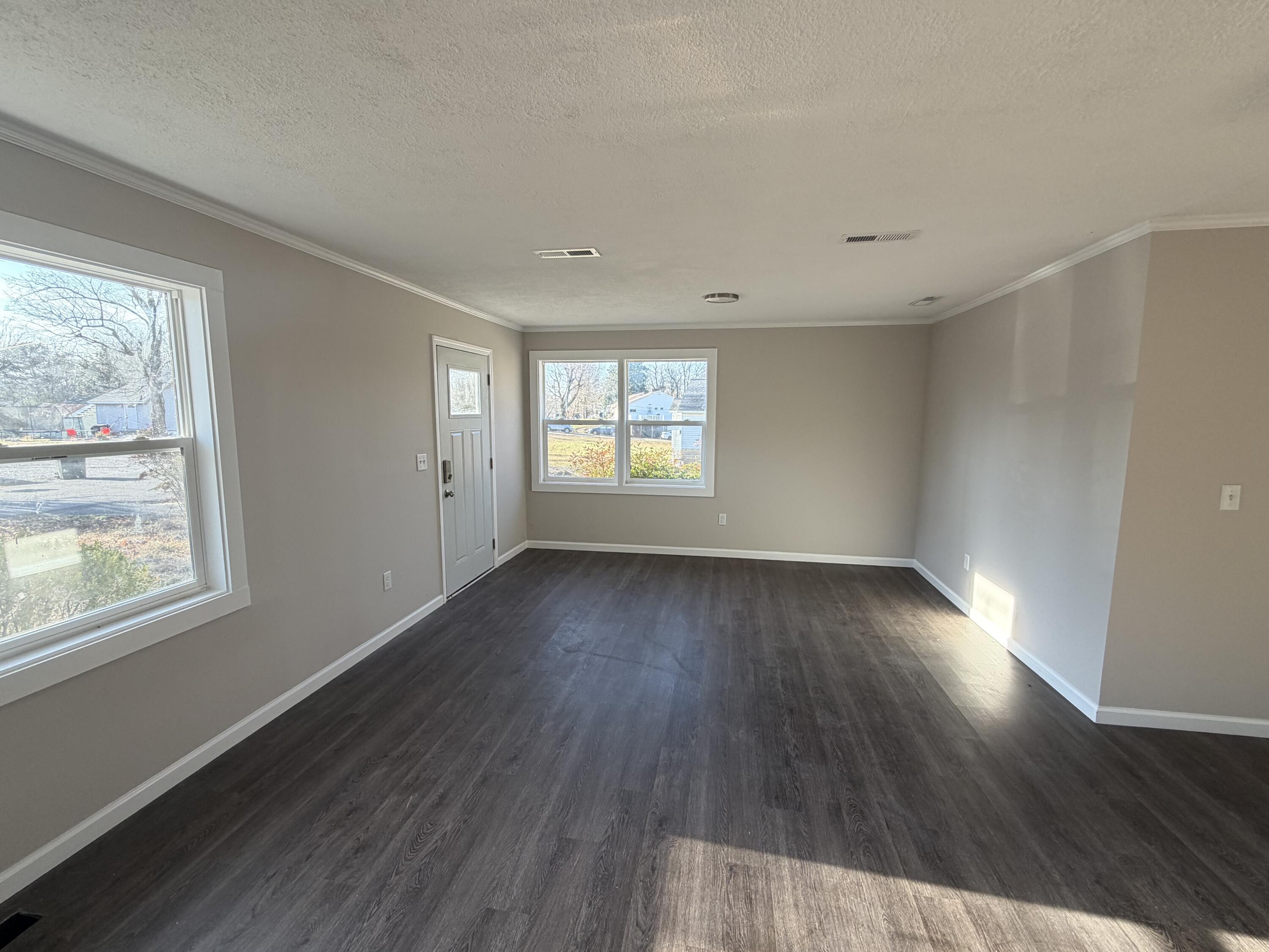 422 Columbus Street Property Photo 7