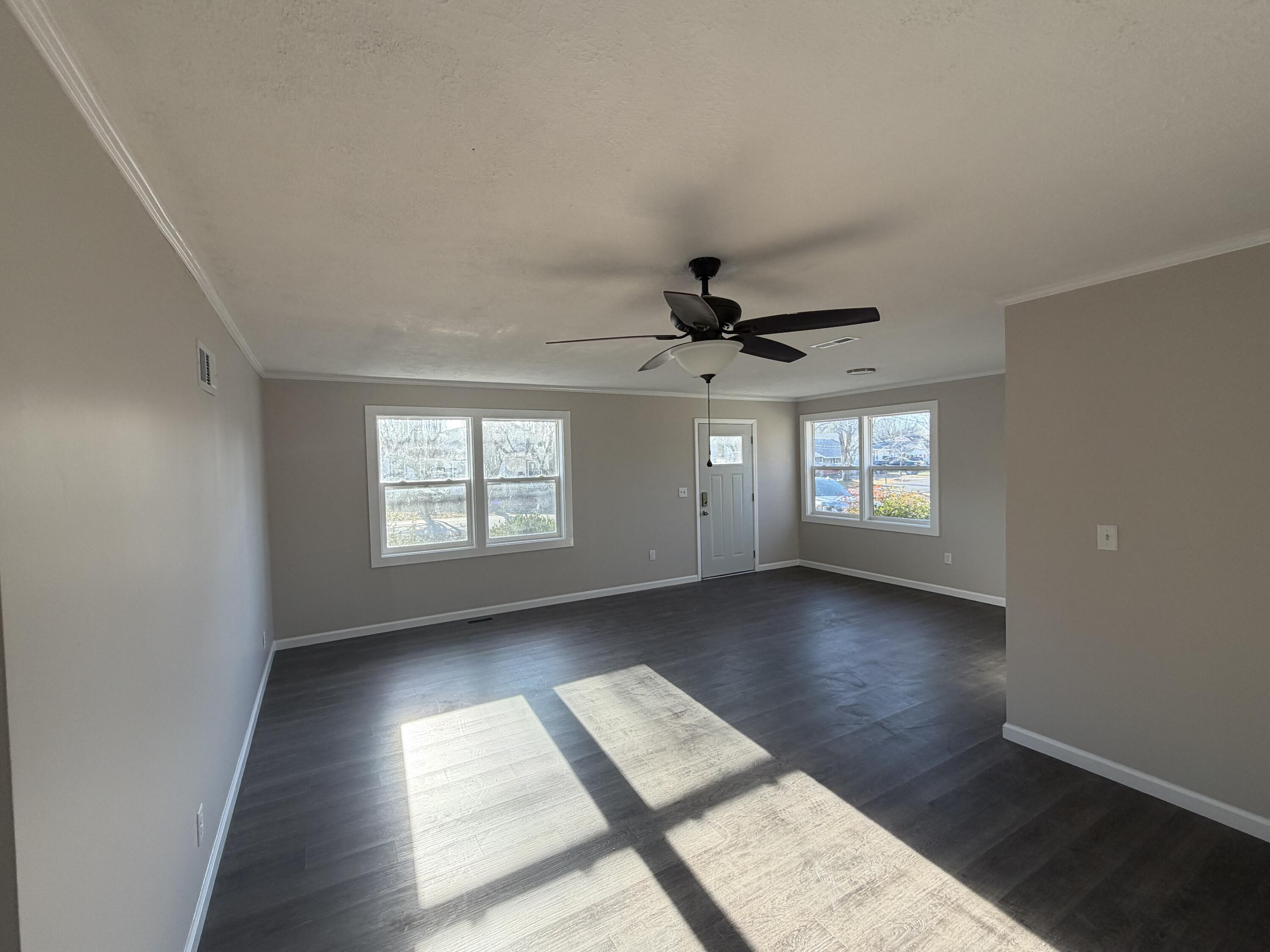 422 Columbus Street Property Photo 9