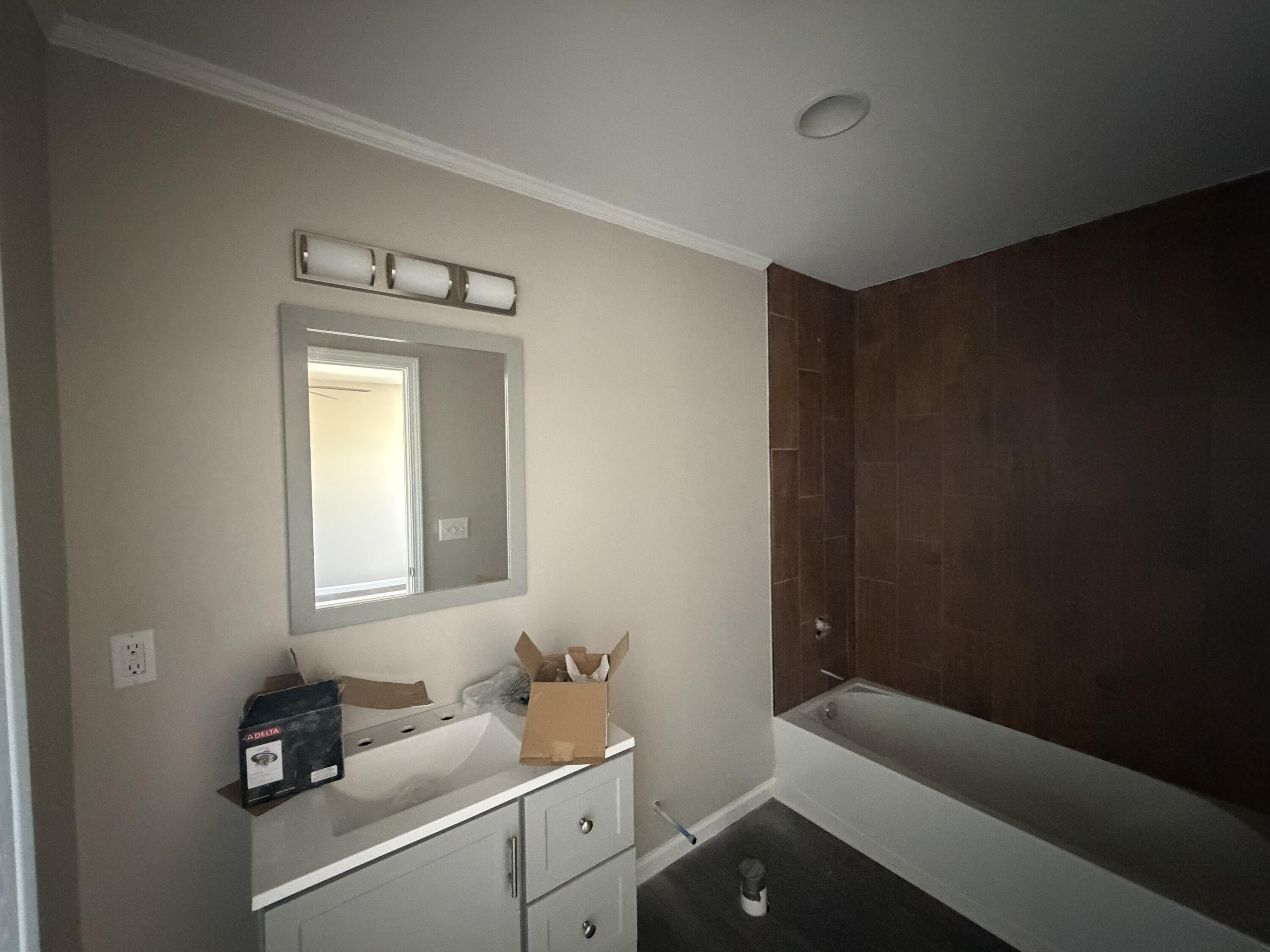 422 Columbus Street Property Photo 12