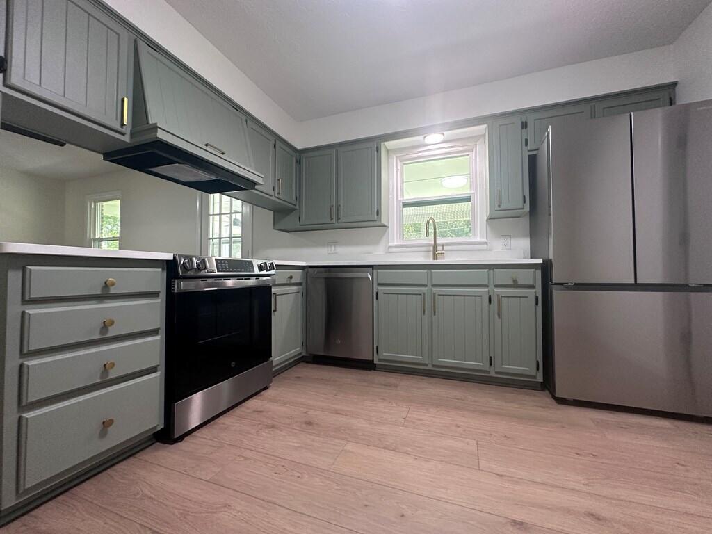 1821 Ash Street Property Photo 4
