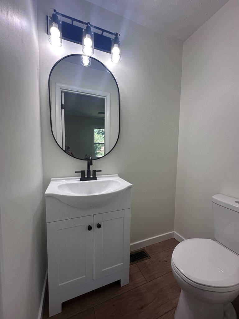 1821 Ash Street Property Photo 13