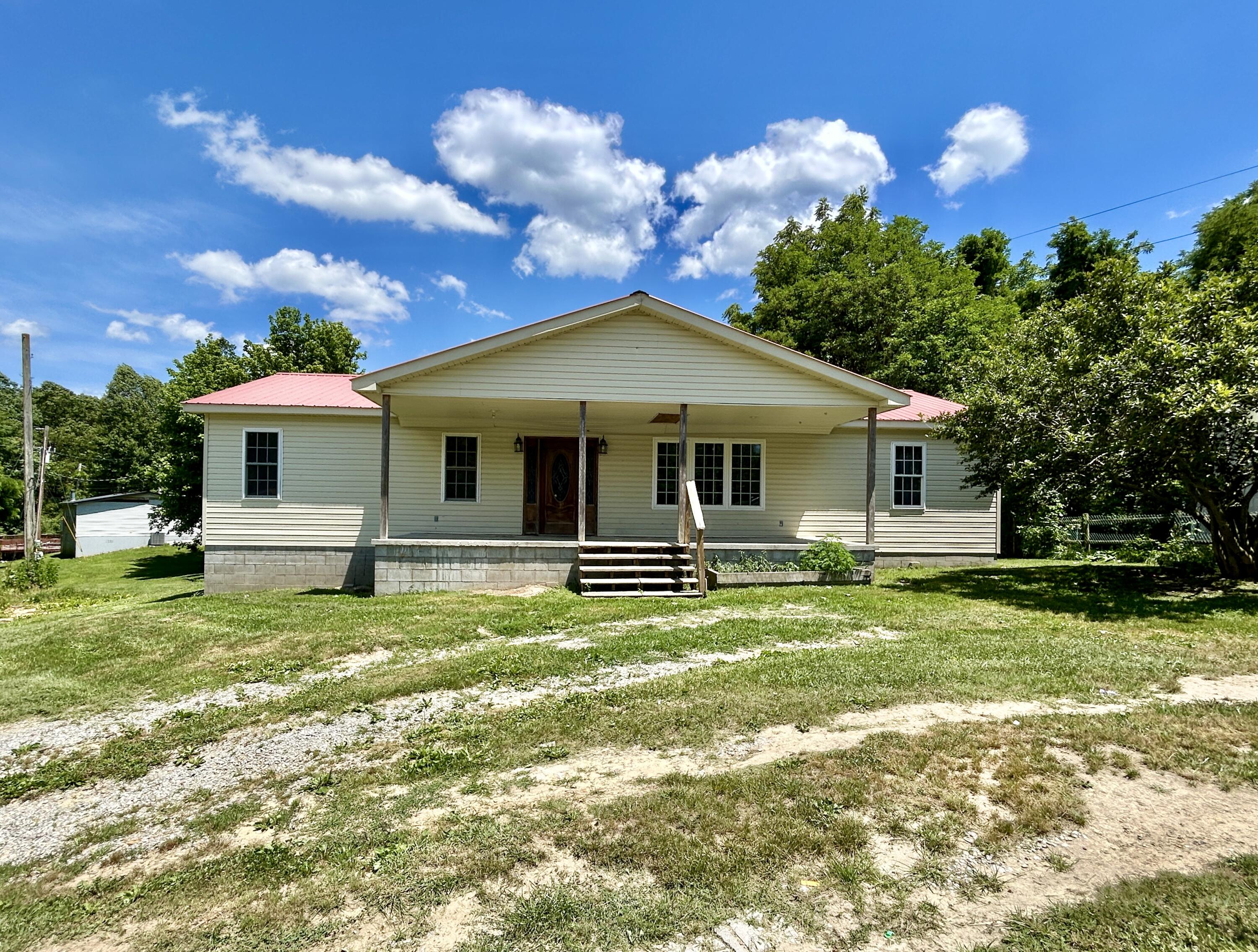 3694 Sandhill Road Property Photo 3