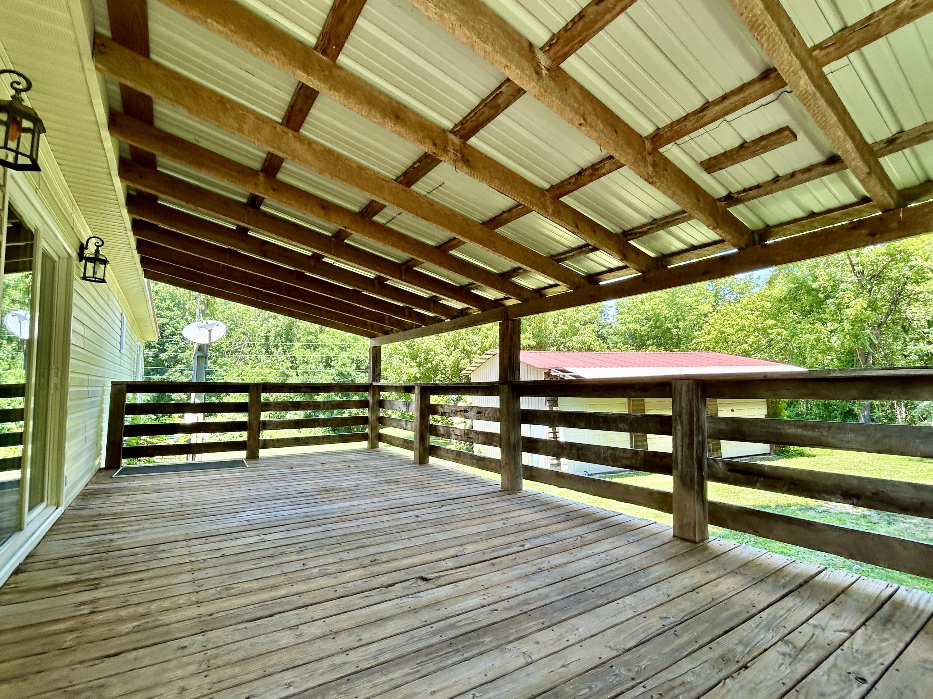 3694 Sandhill Road Property Photo 10