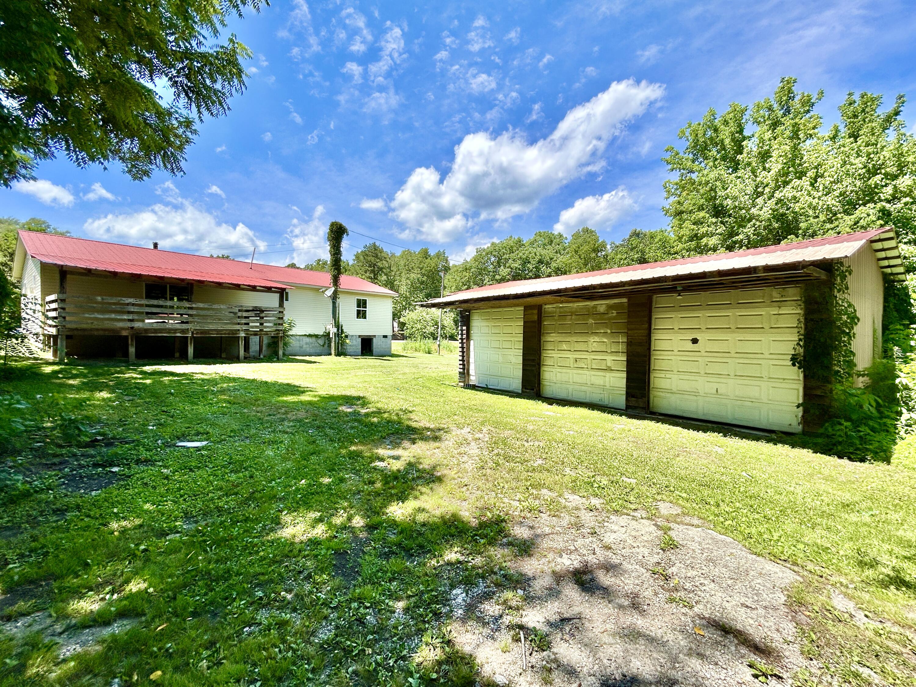 3694 Sandhill Road Property Photo 13