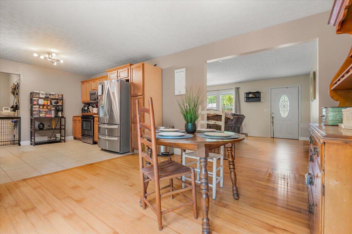 59 April Lane Property Photo 11