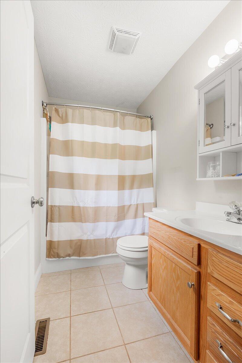 59 April Lane Property Photo 17