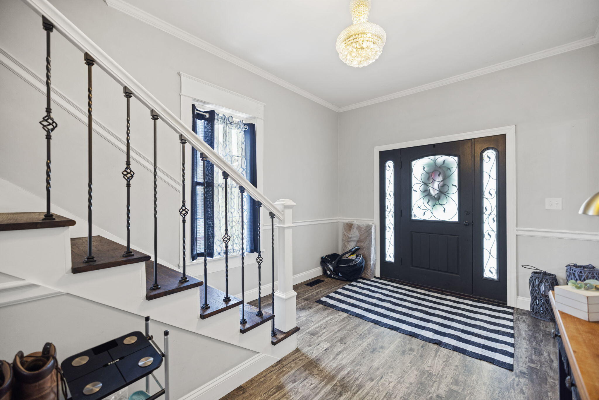 305 Euclid Avenue Property Photo 3