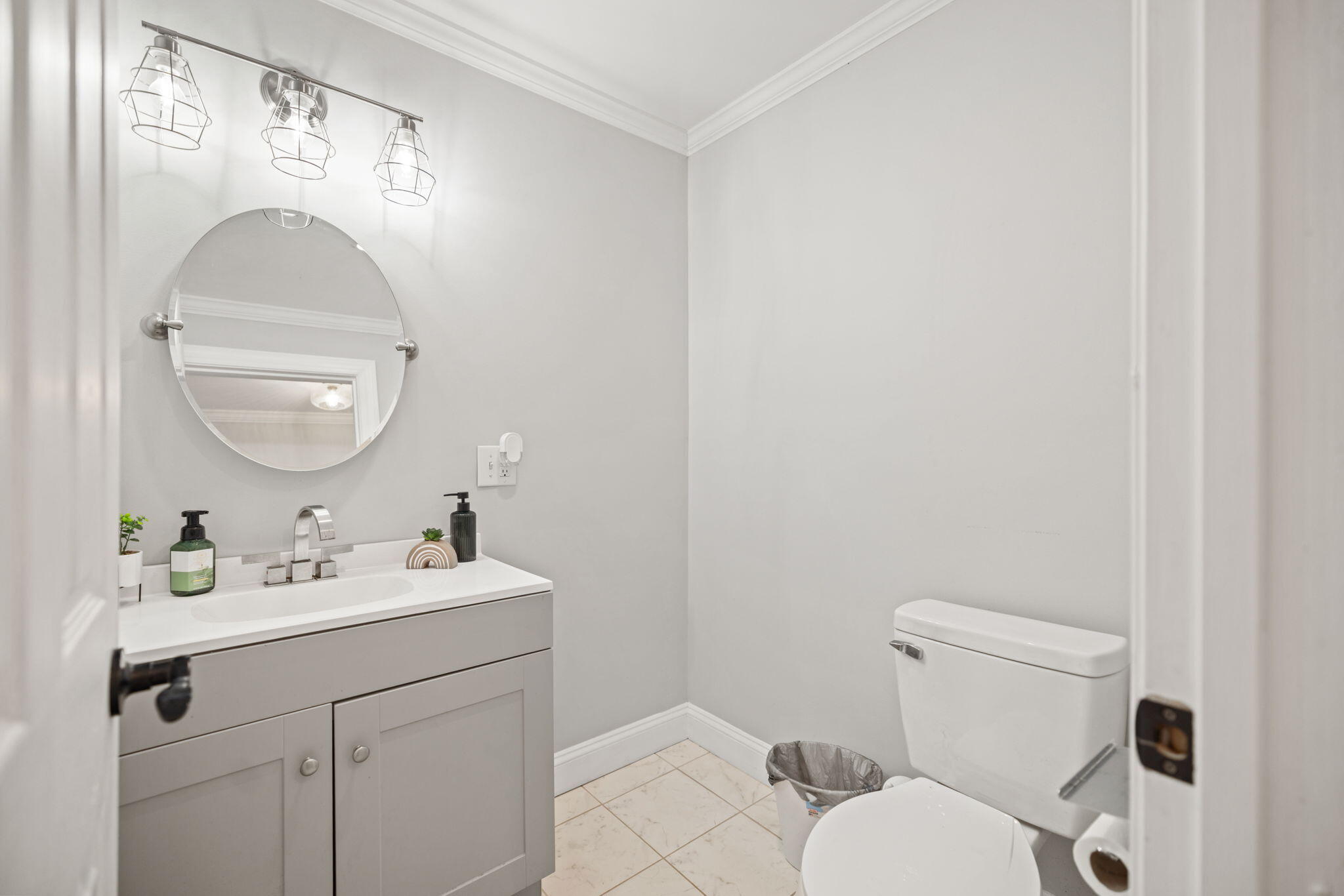 305 Euclid Avenue Property Photo 35