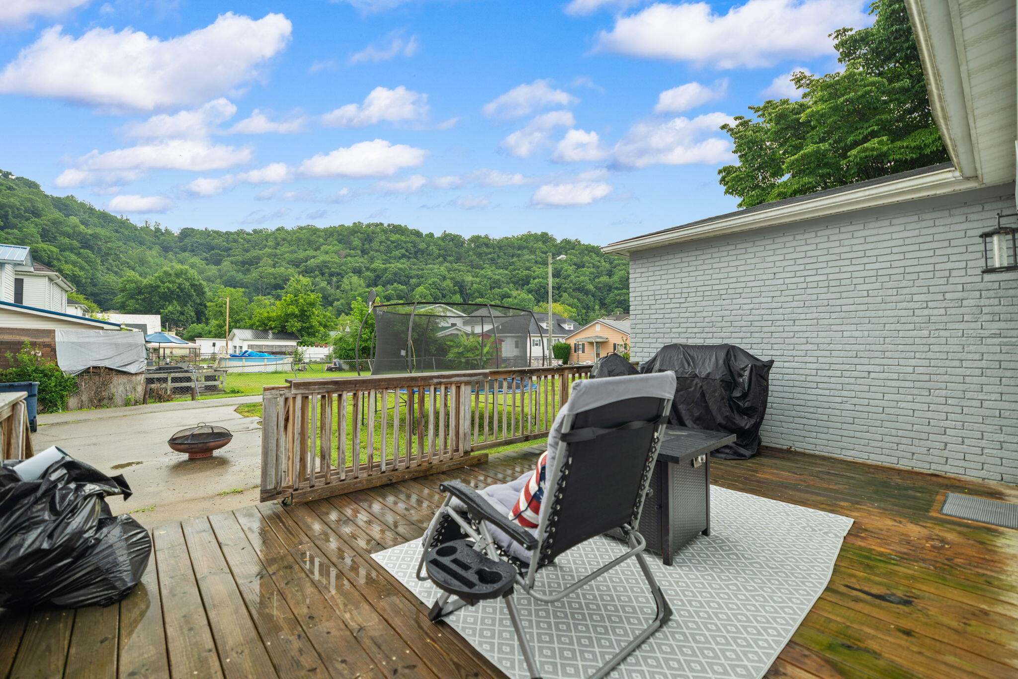 305 Euclid Avenue Property Photo 43