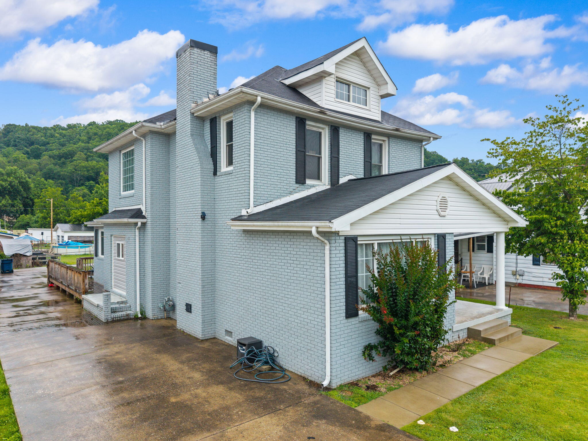 305 Euclid Avenue Property Photo 52