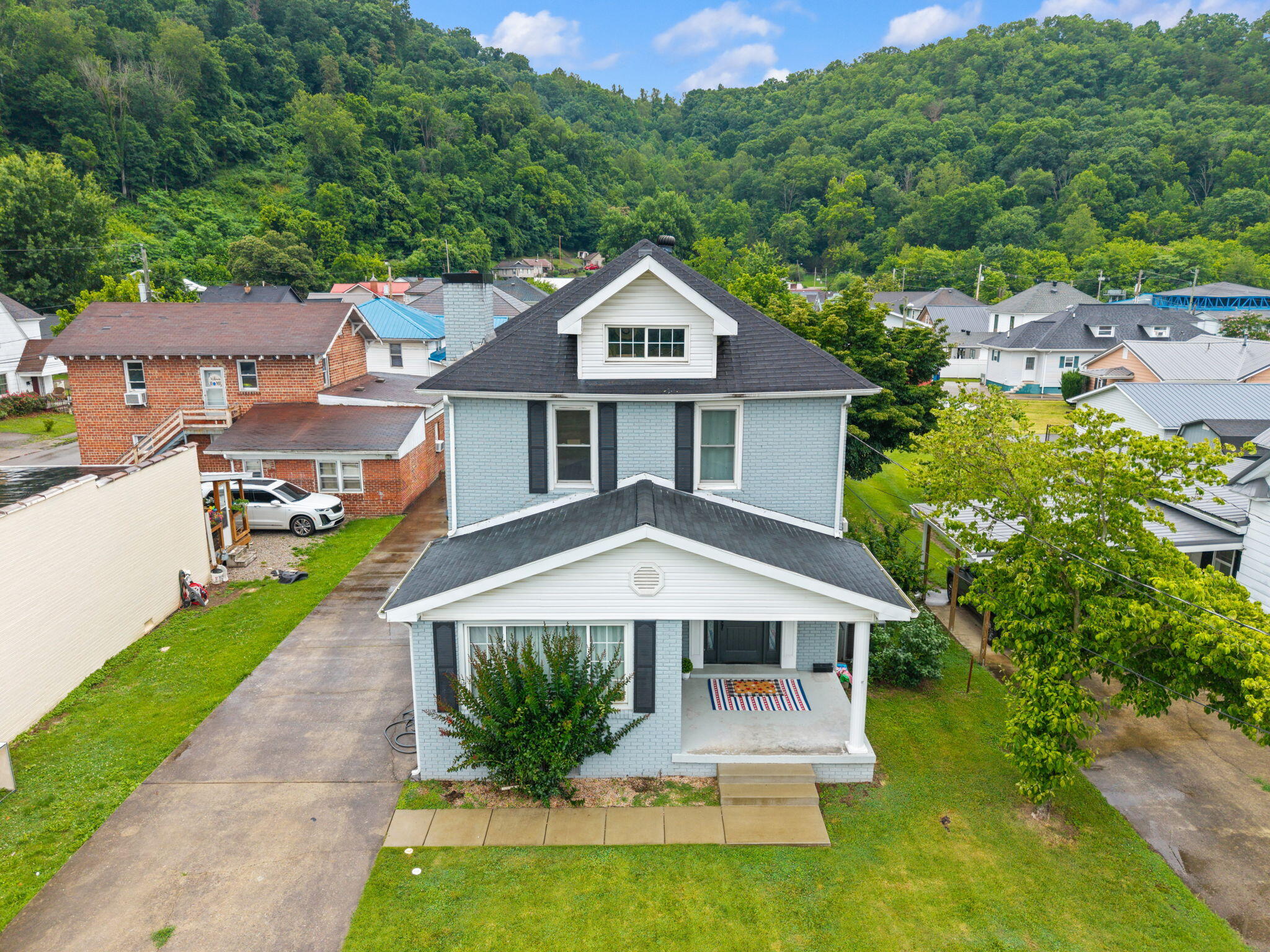 305 Euclid Avenue Property Photo 53