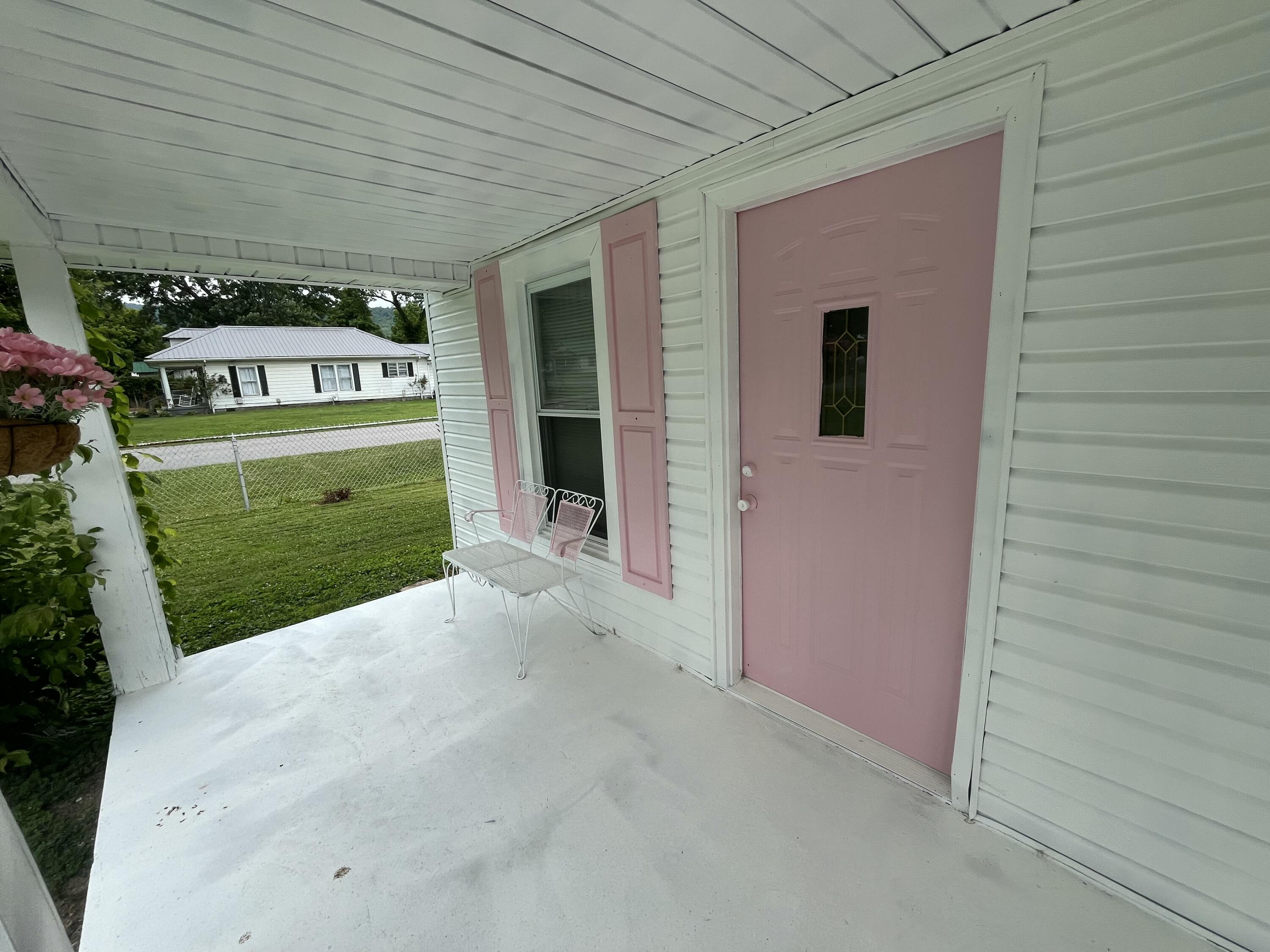 1720 Exeter Avenue Property Photo 7