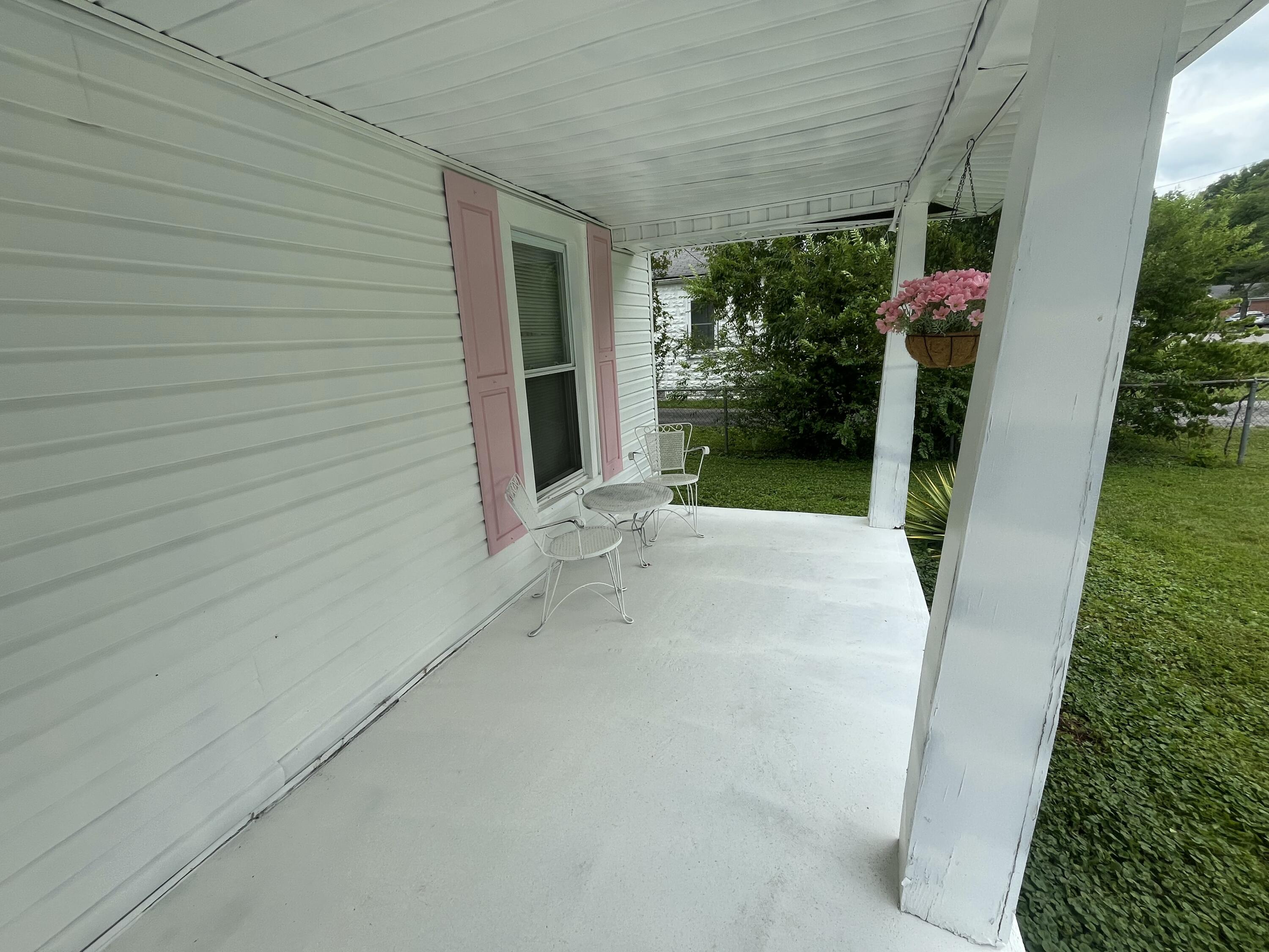 1720 Exeter Avenue Property Photo 9