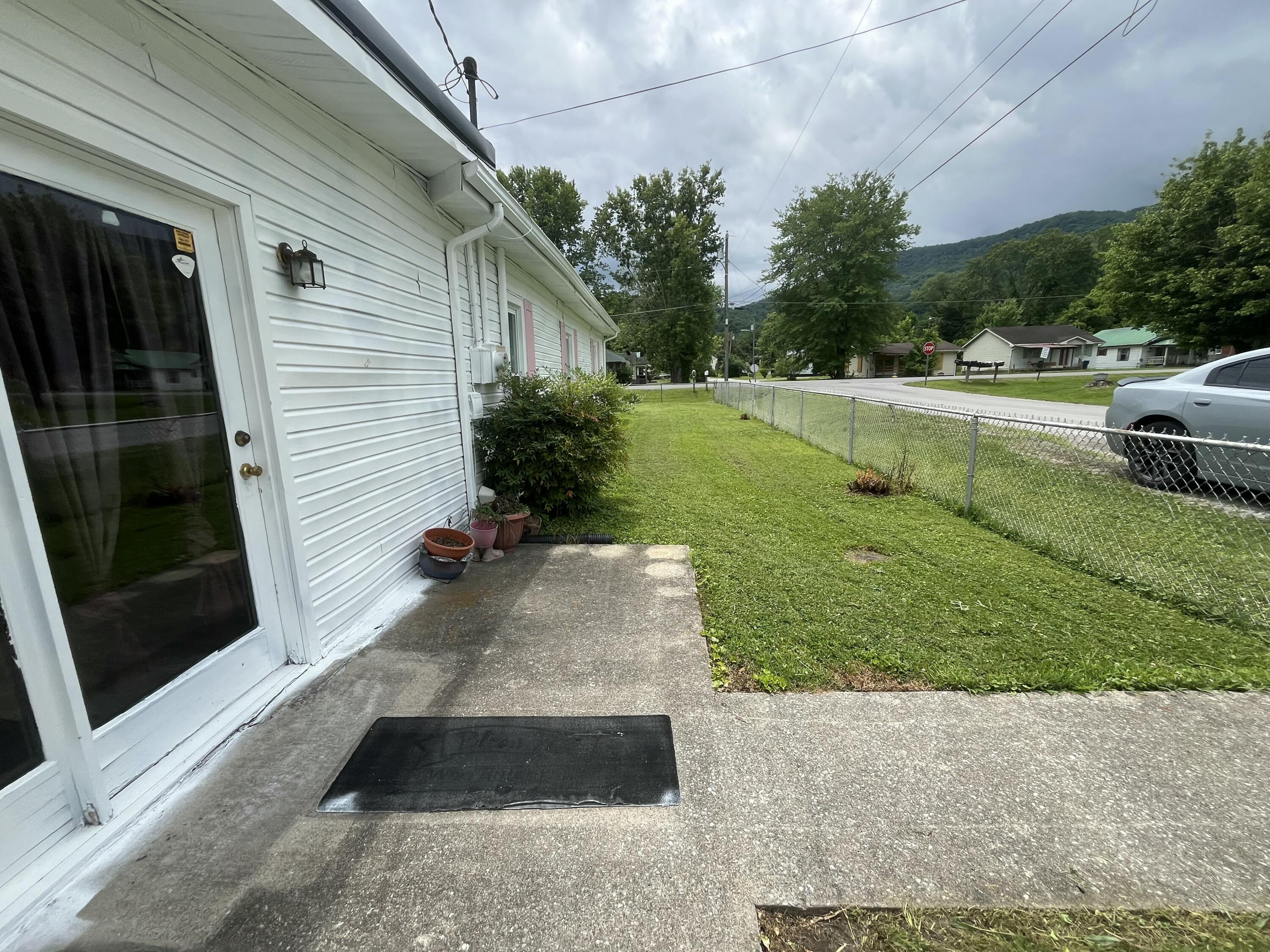 1720 Exeter Avenue Property Photo 11