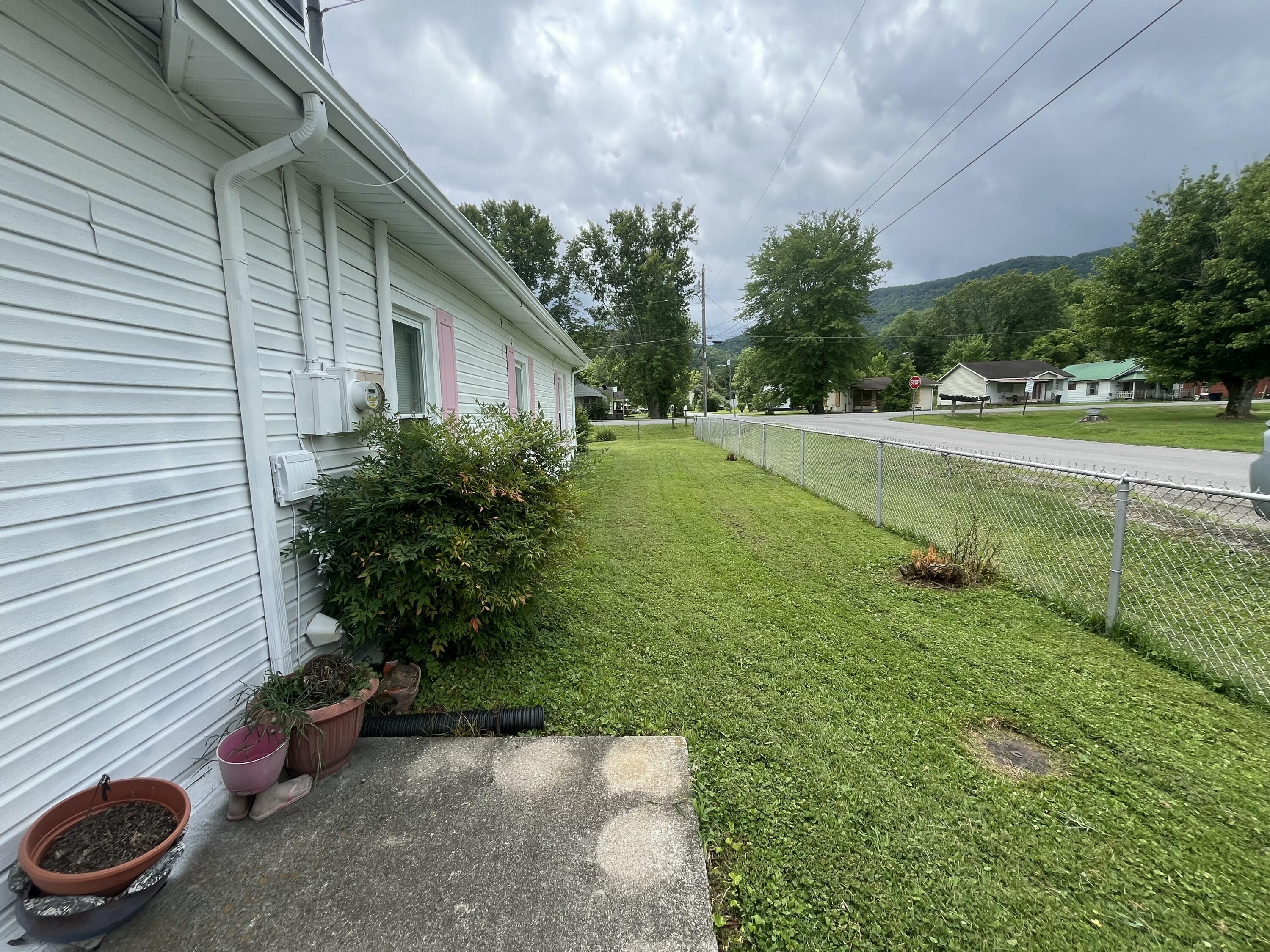 1720 Exeter Avenue Property Photo 12