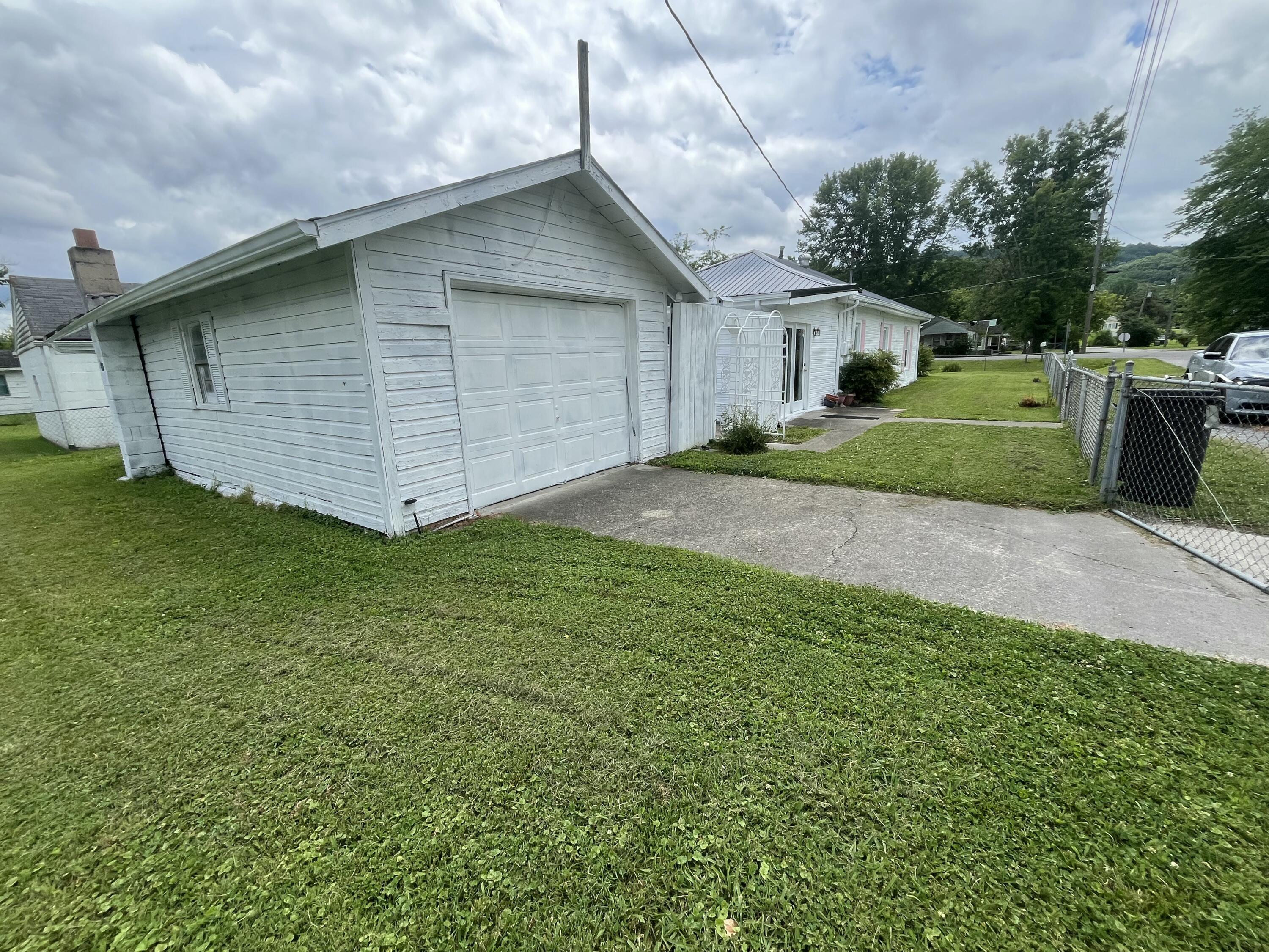 1720 Exeter Avenue Property Photo 17