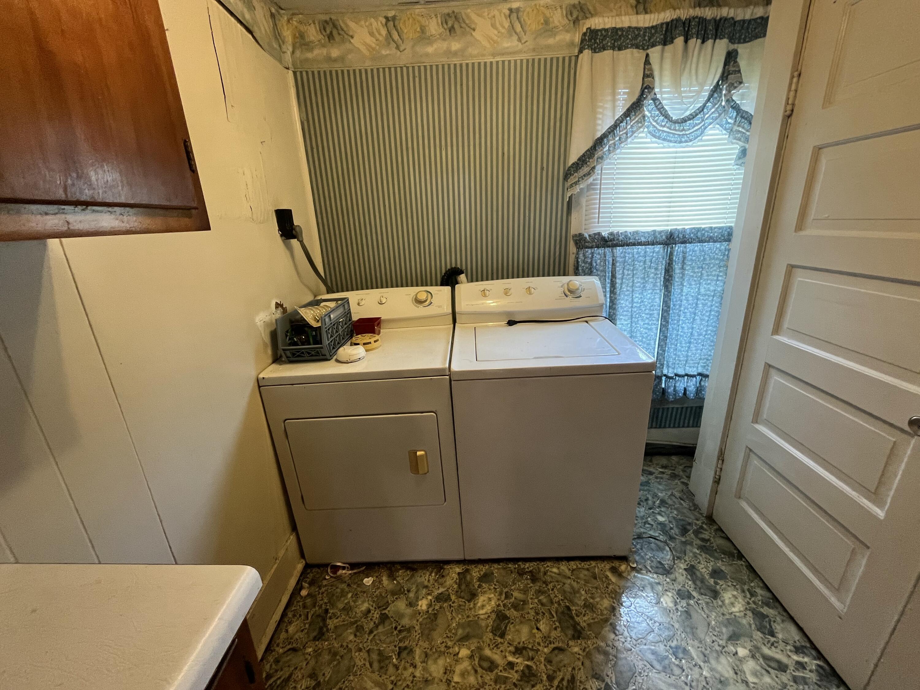 1720 Exeter Avenue Property Photo 32